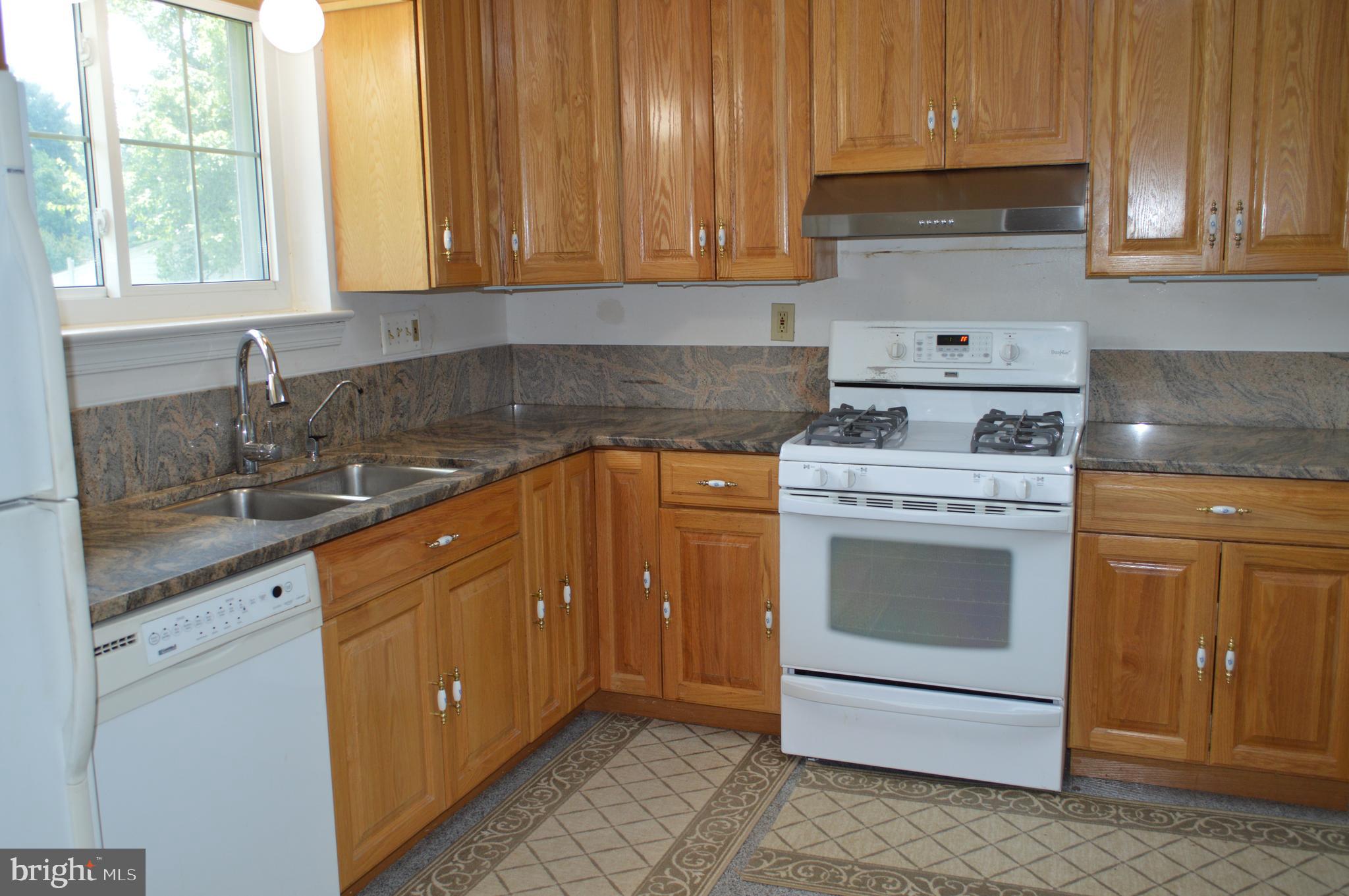 MEADOWOOD - Residential