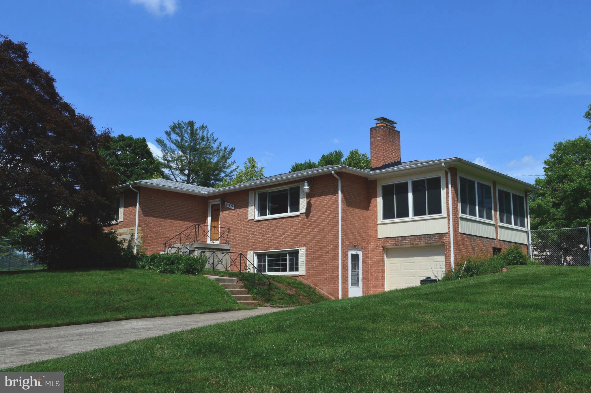 MEADOWOOD - Residential