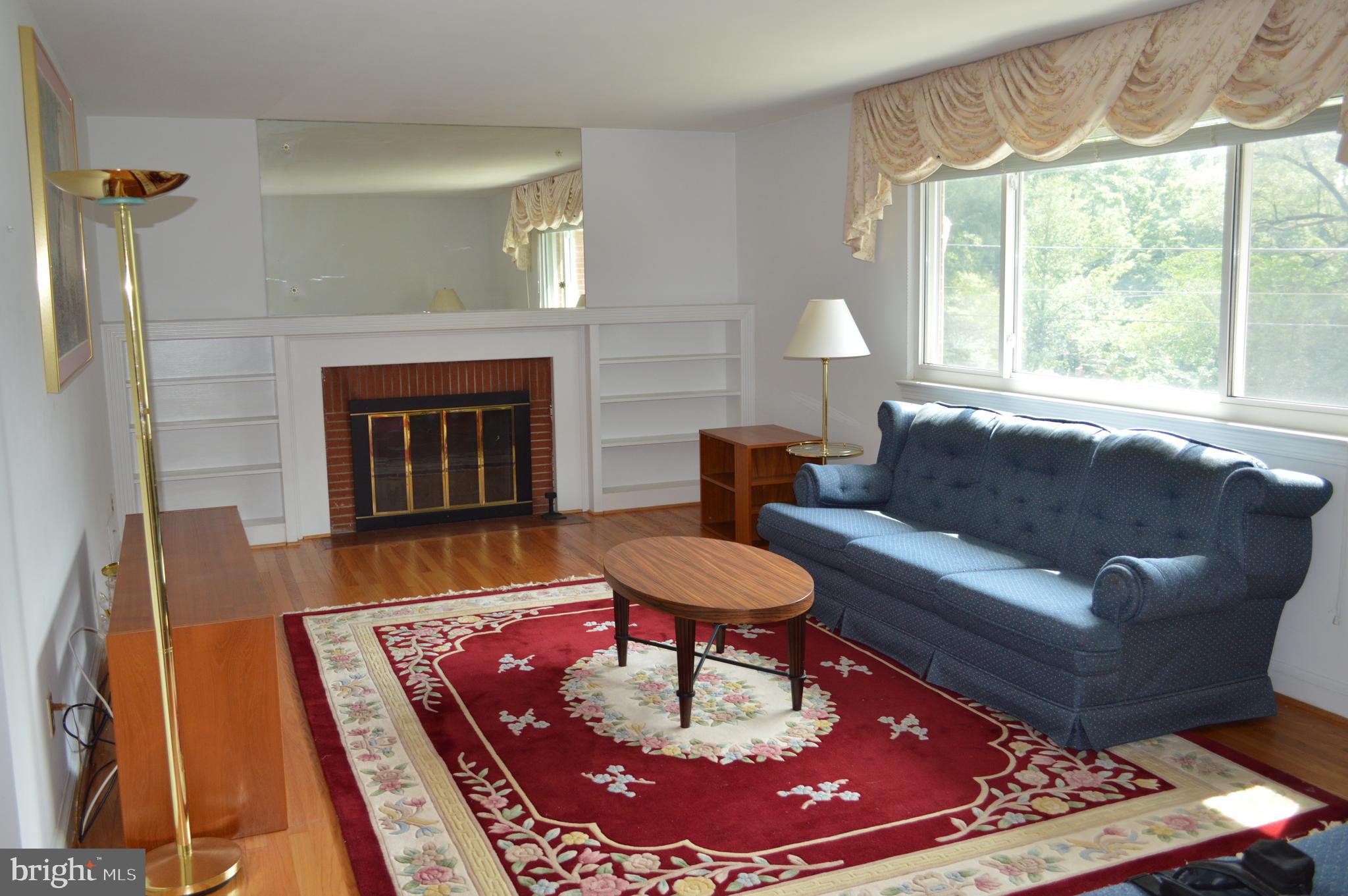 MEADOWOOD - Residential