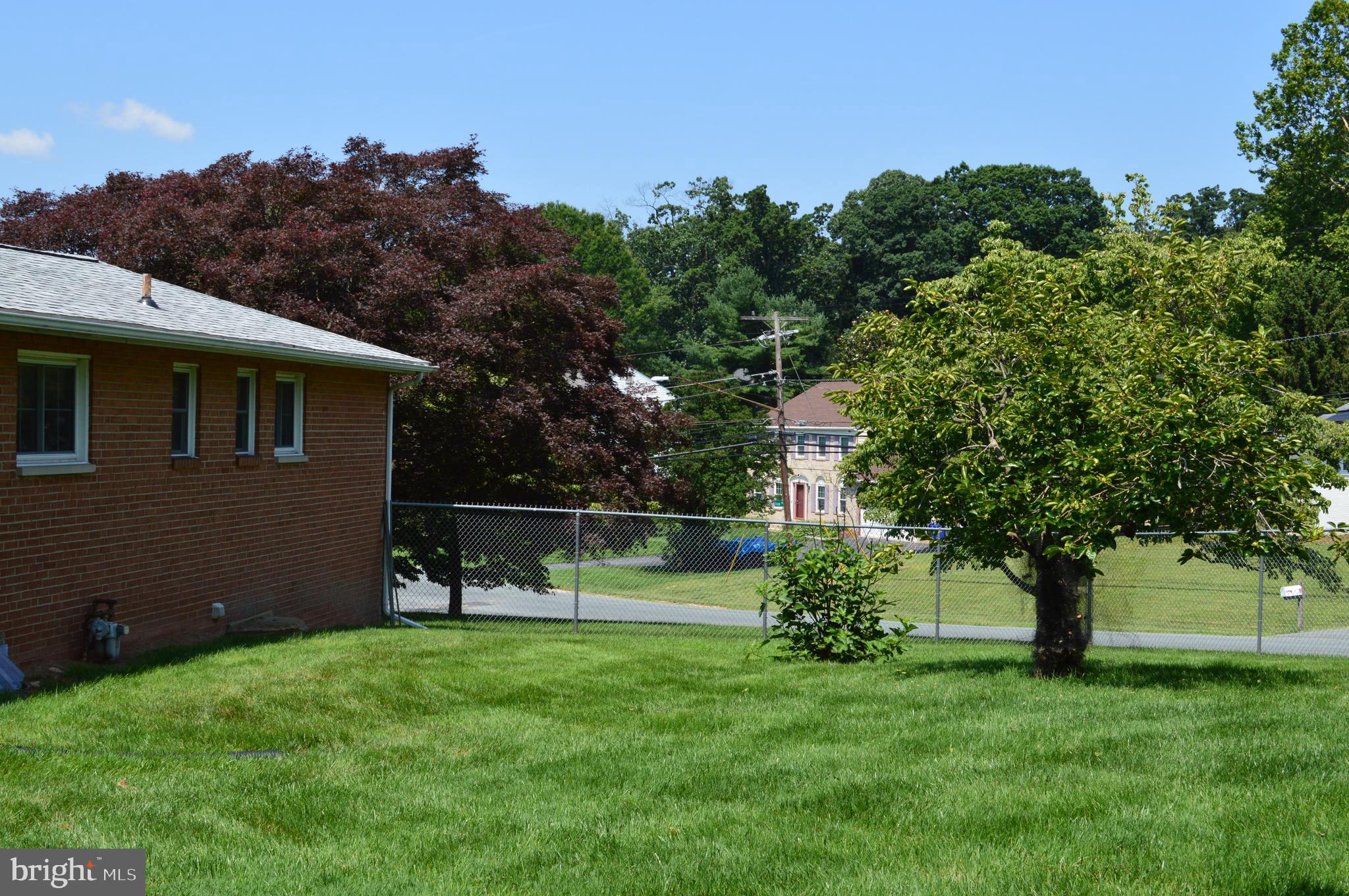 MEADOWOOD - Residential