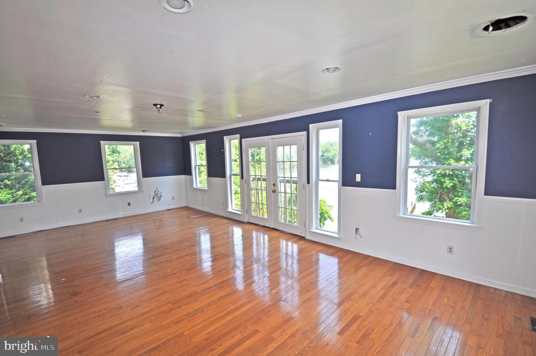 BRIGHTWATERS - Residential