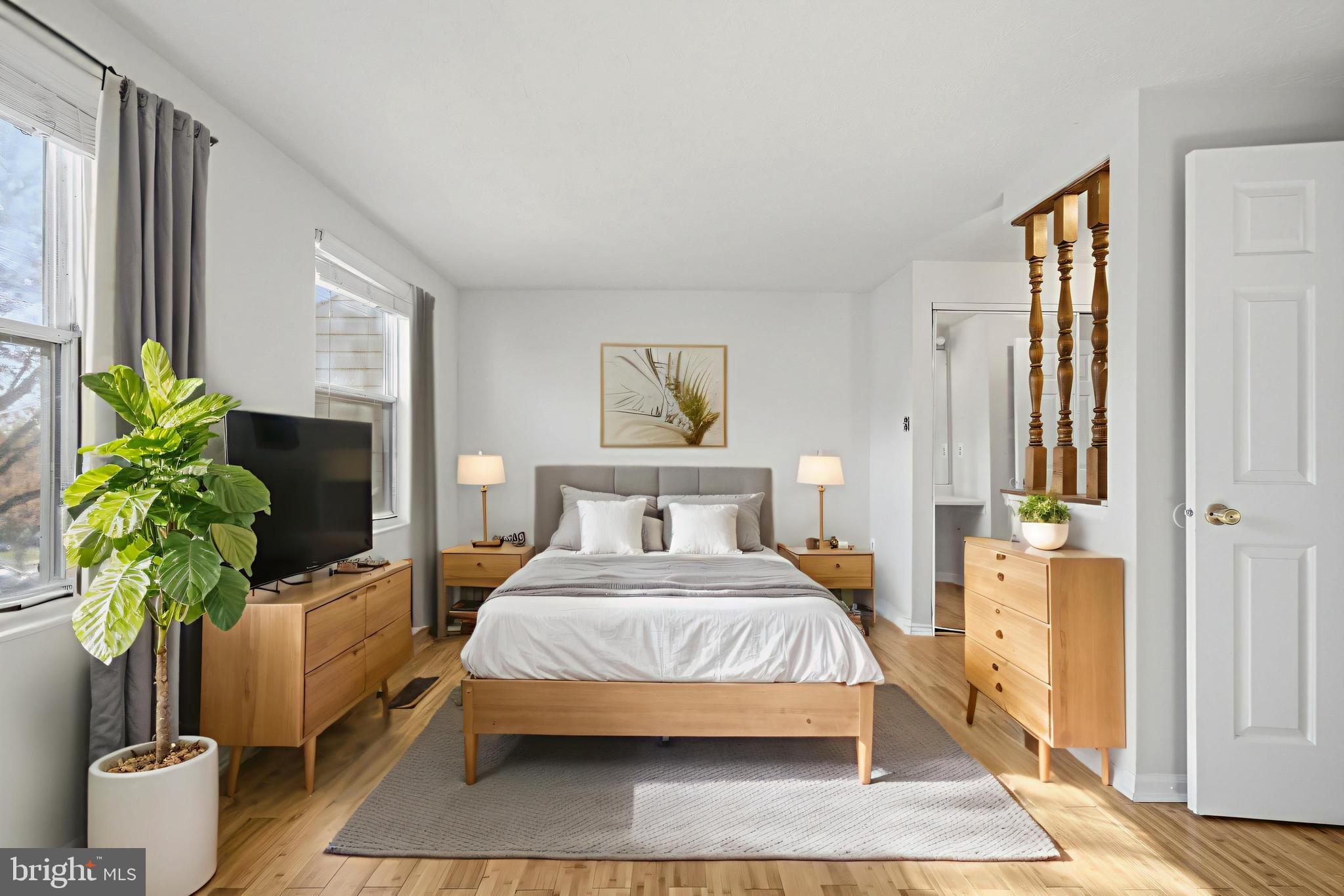 GUNNERS LAKE - Residential