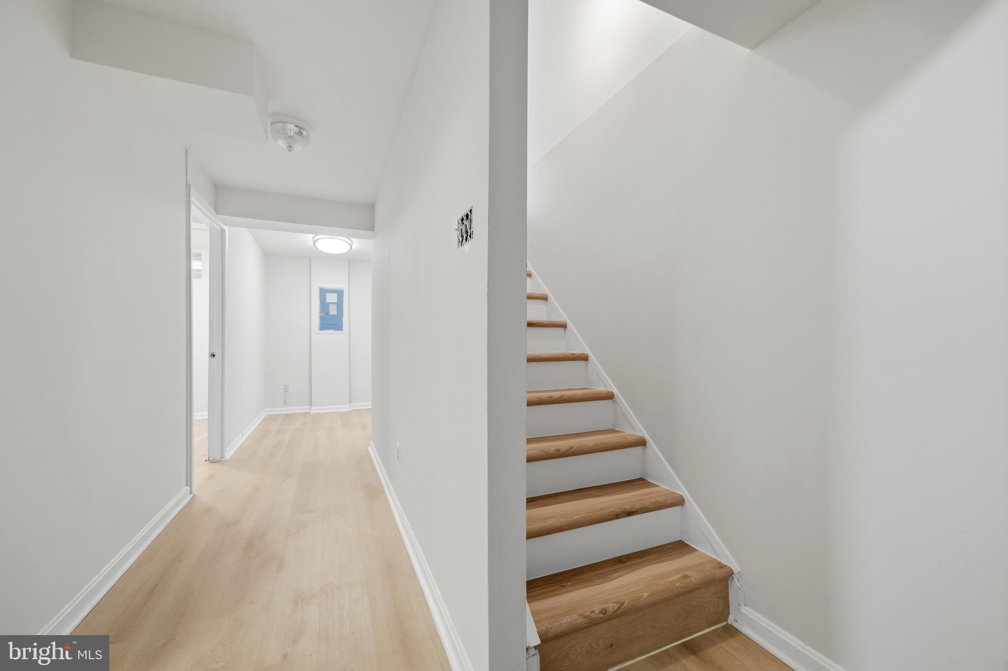 GUNNERS LAKE - Residential