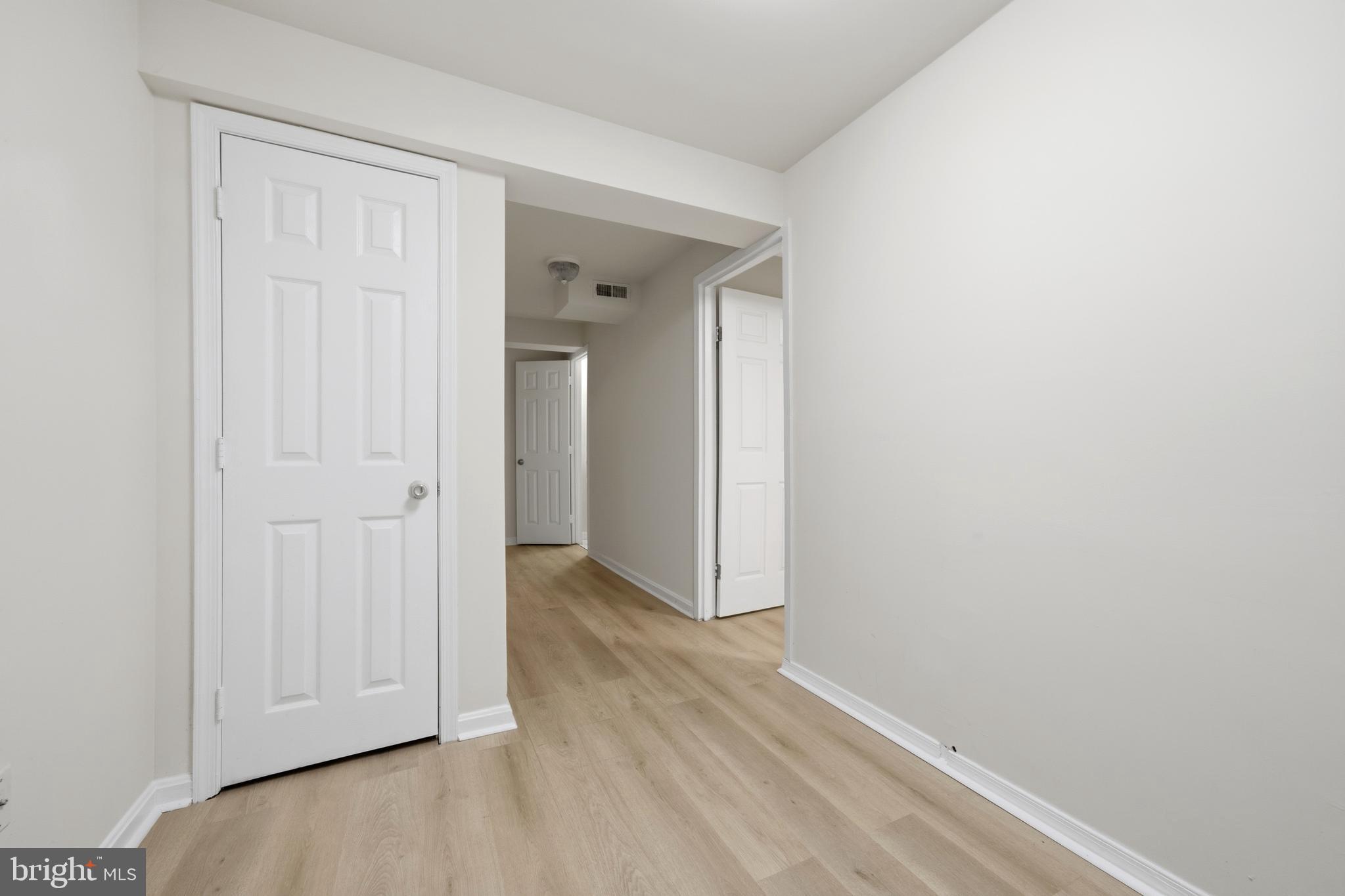 GUNNERS LAKE - Residential