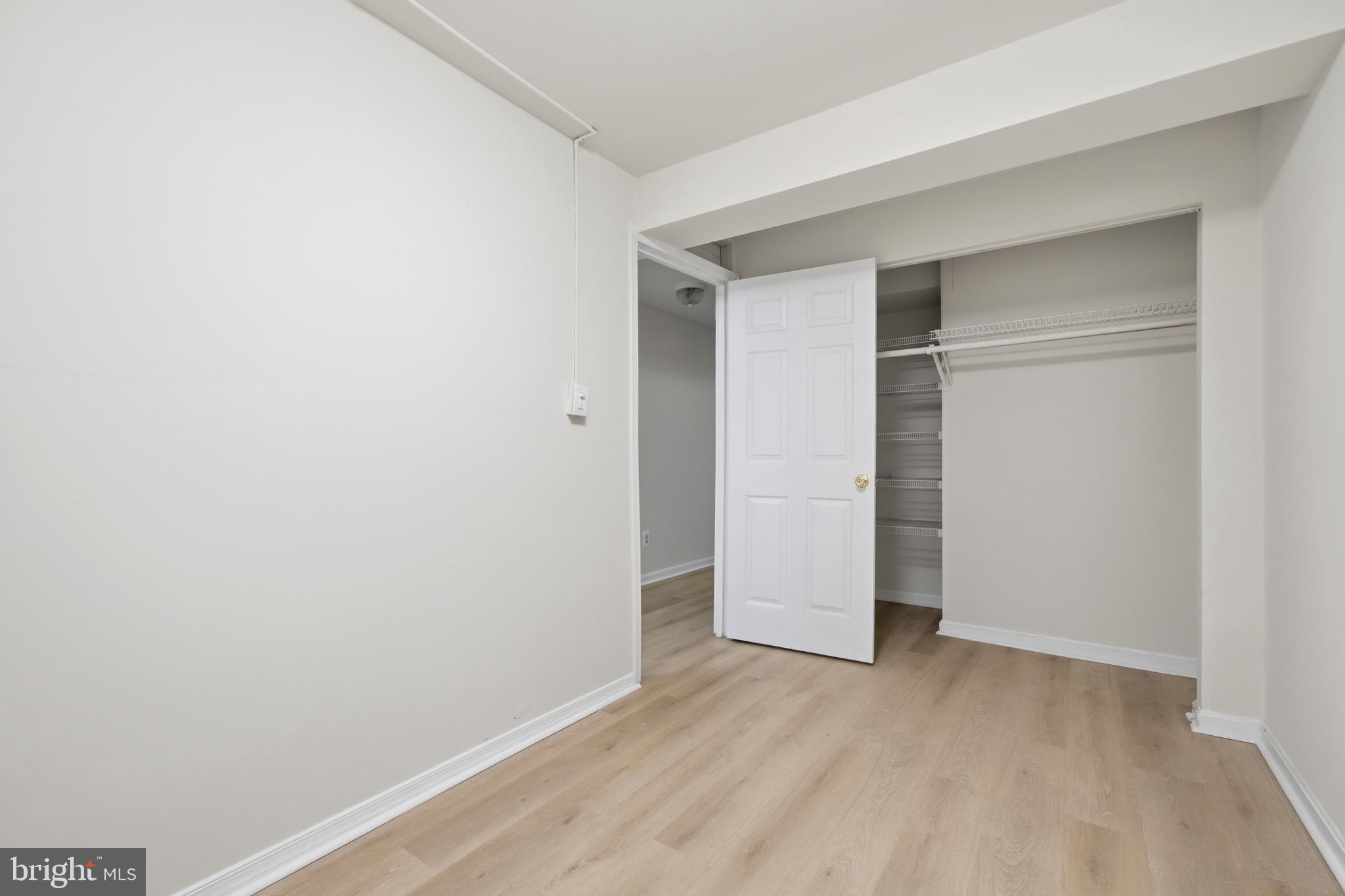 GUNNERS LAKE - Residential