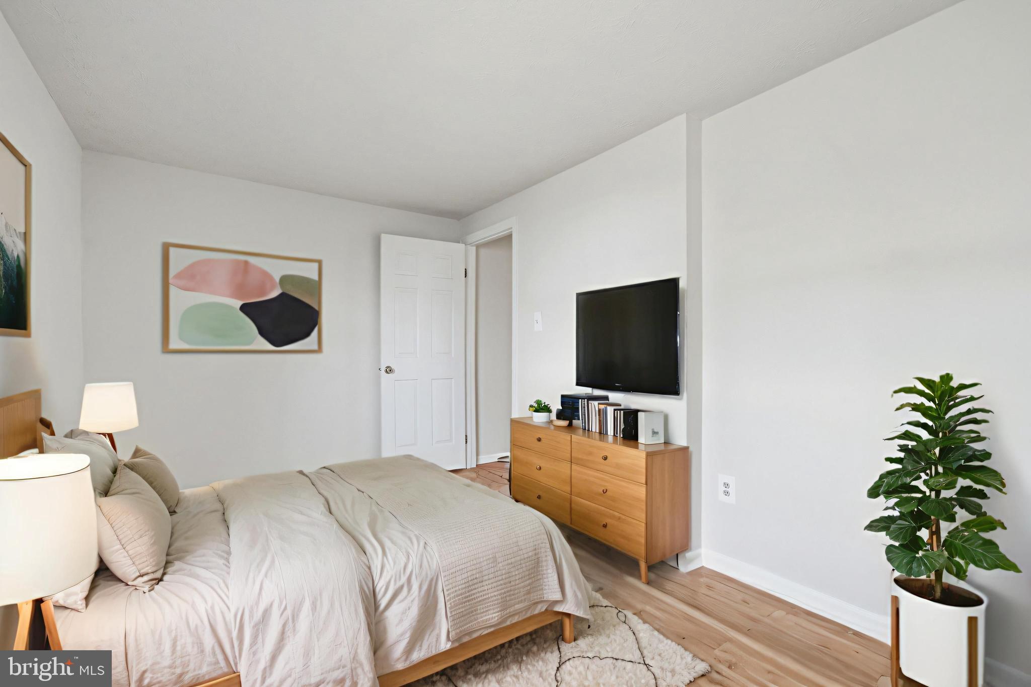 GUNNERS LAKE - Residential