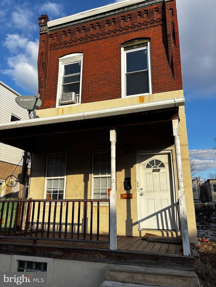 Fully rented duplex. 1 one bed/bath and 2 bed 1 bath.  Rent it out, or combine the units to make a large single family home. HUGE lot could allow to build out and up!