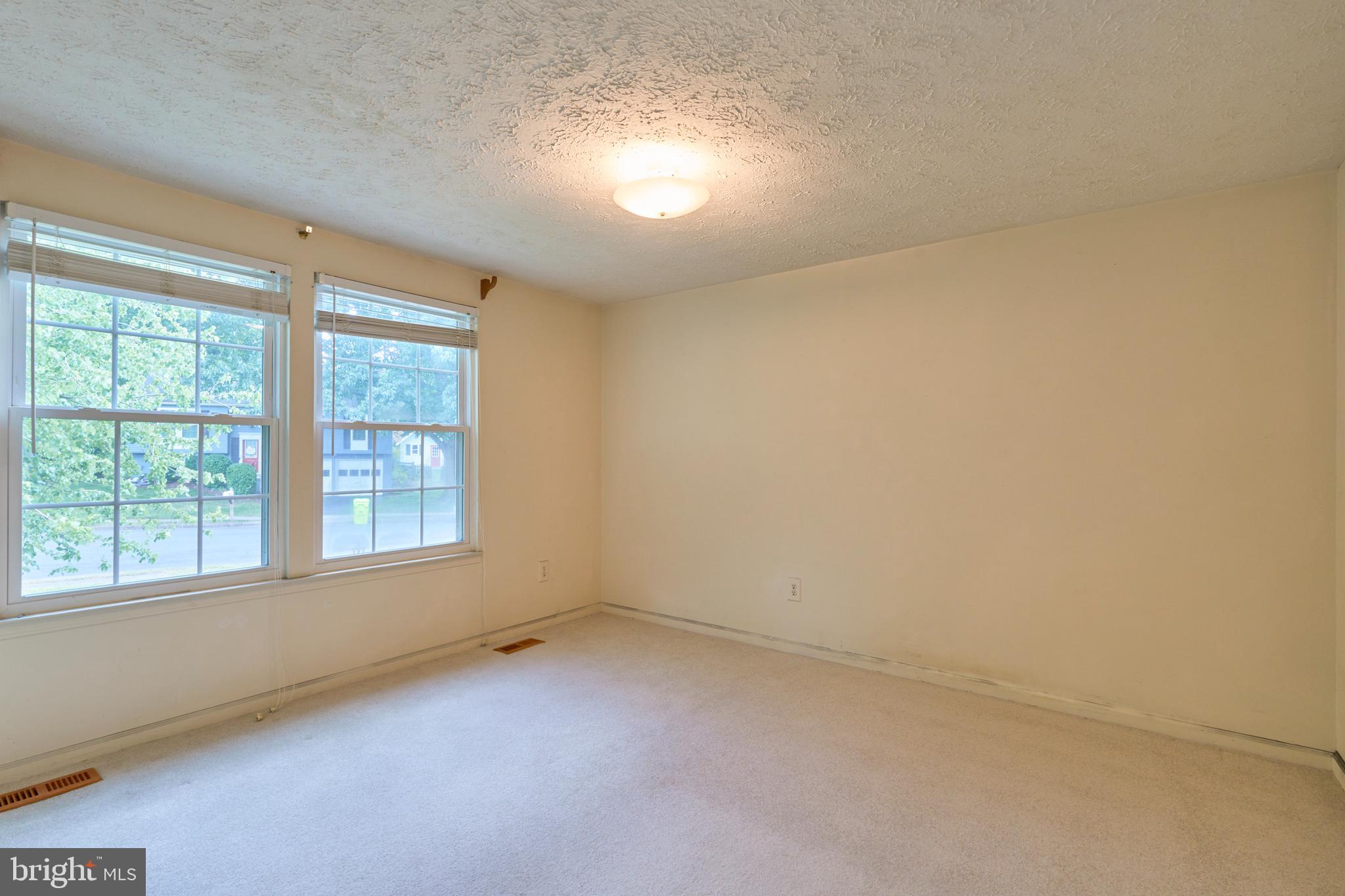 SPRING GROVE FARM - Residential