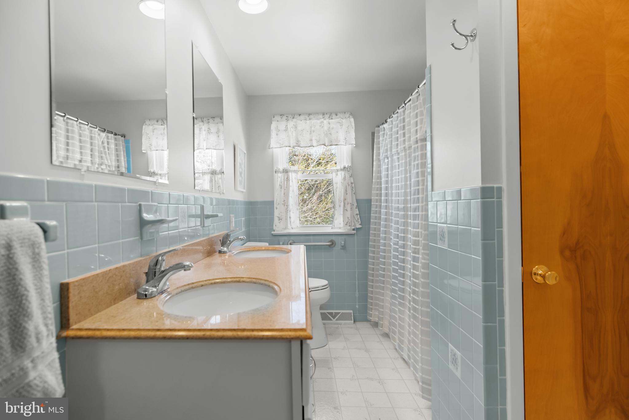 LOWER MAKEFIELD - Residential