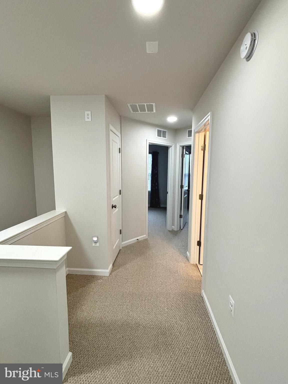 PRESIDENTS POINTE - Residential