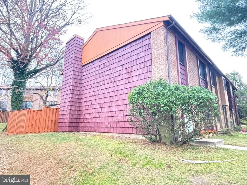 Photo of 6556 Frietchie Row, COLUMBIA, MD 21045 (MLS # MDHW2062434)