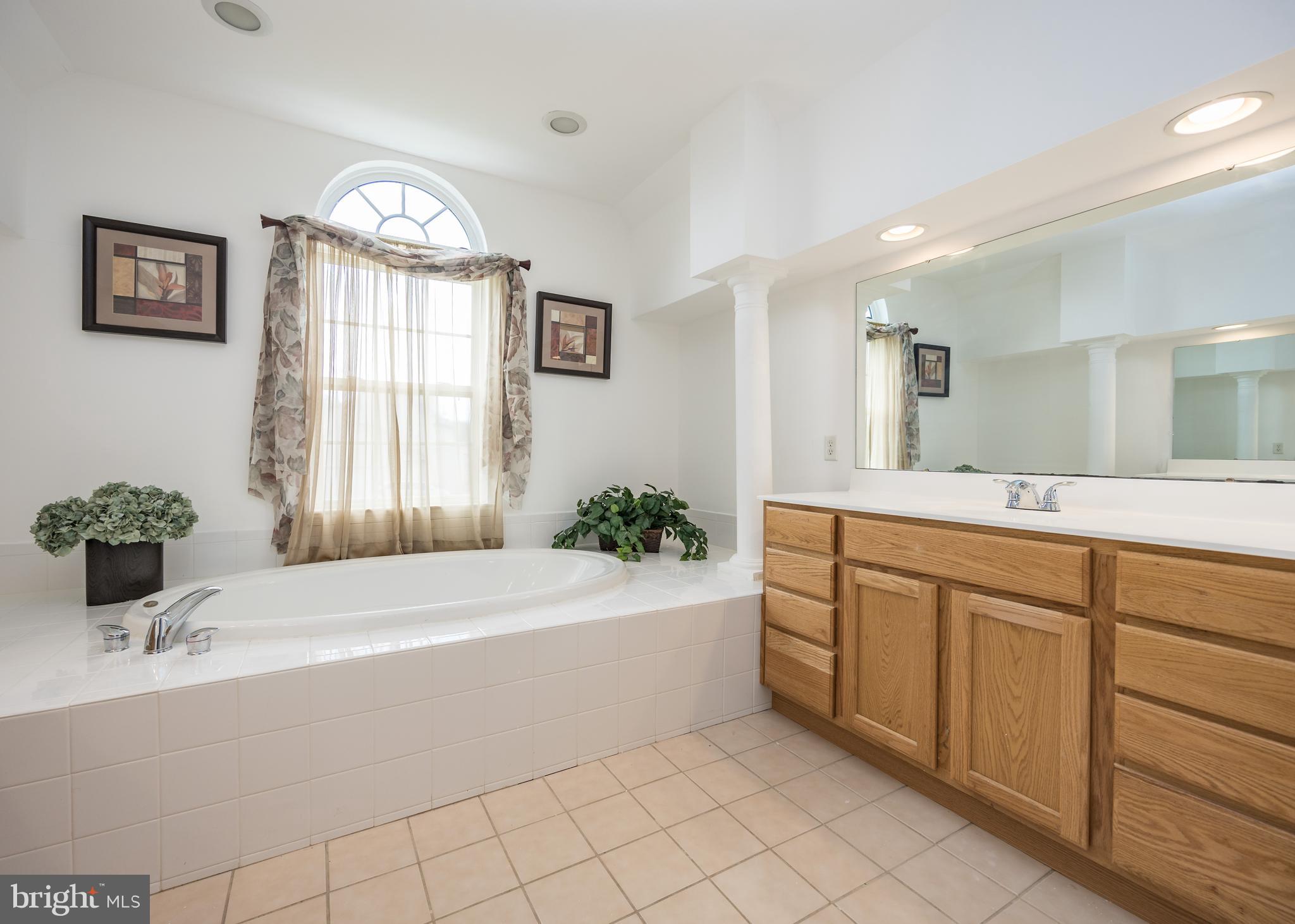 WAITING ROCK - Residential