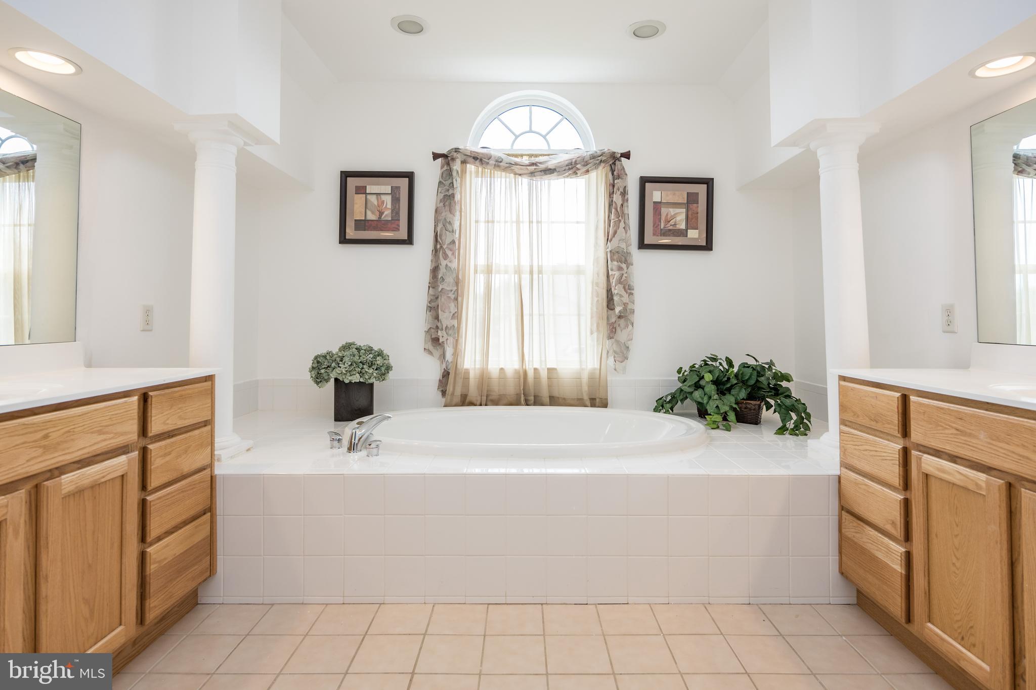 WAITING ROCK - Residential