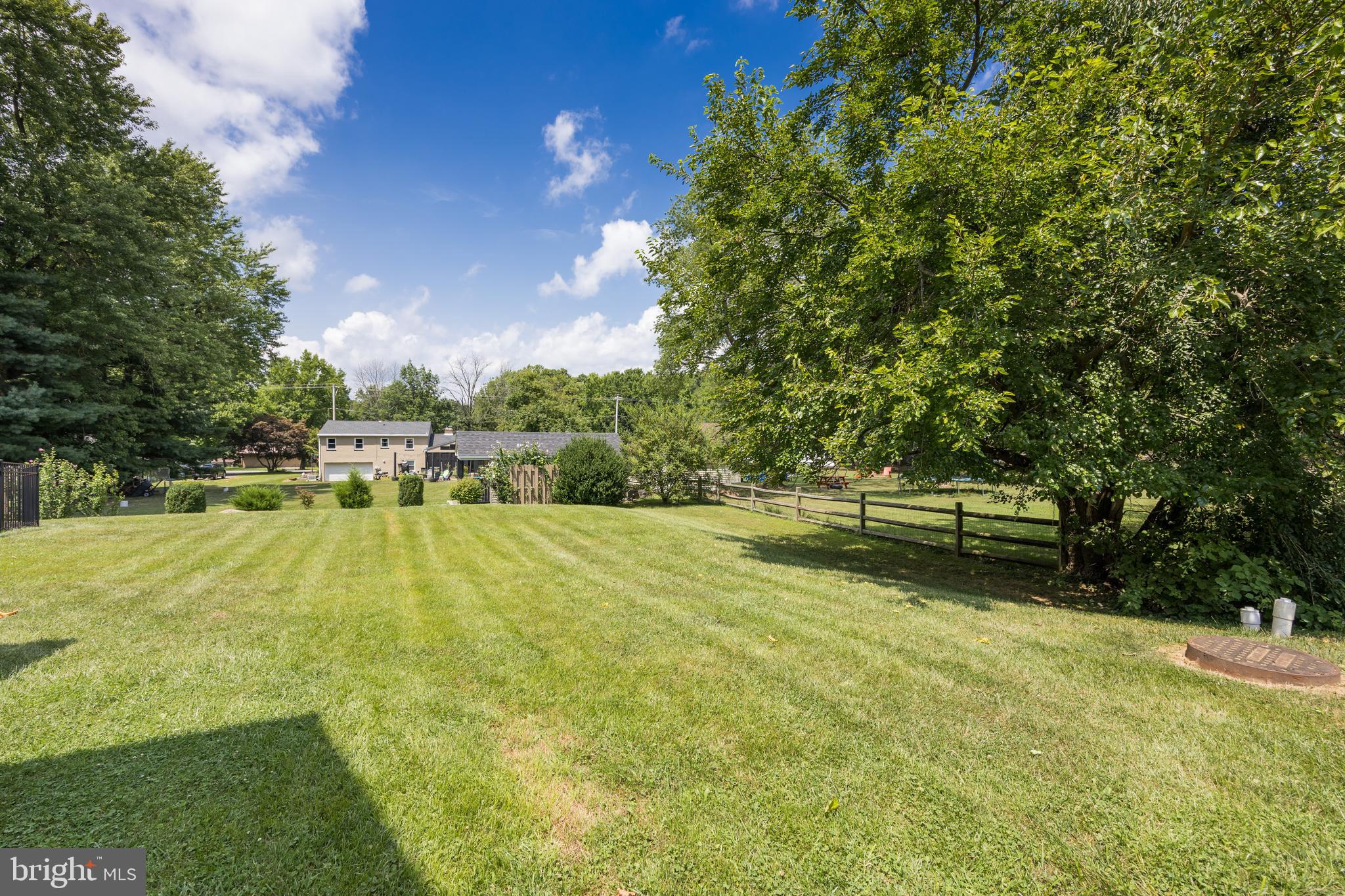 WAITING ROCK - Residential