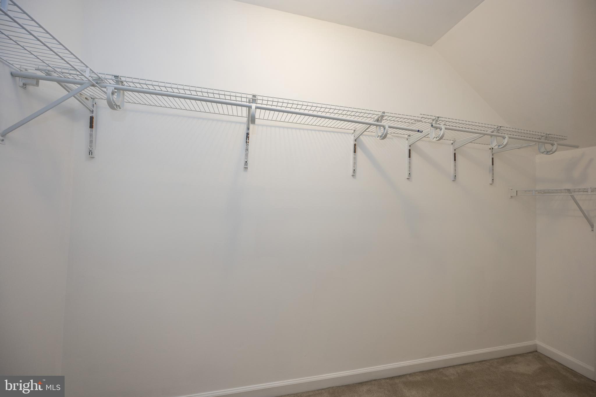 WAITING ROCK - Residential