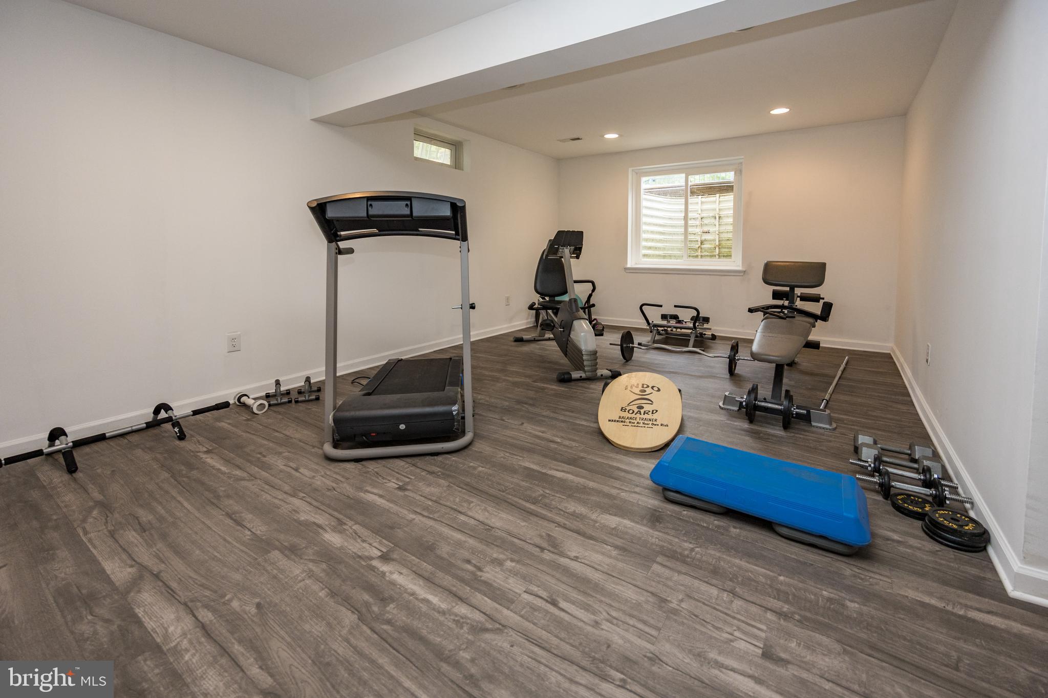 WAITING ROCK - Residential