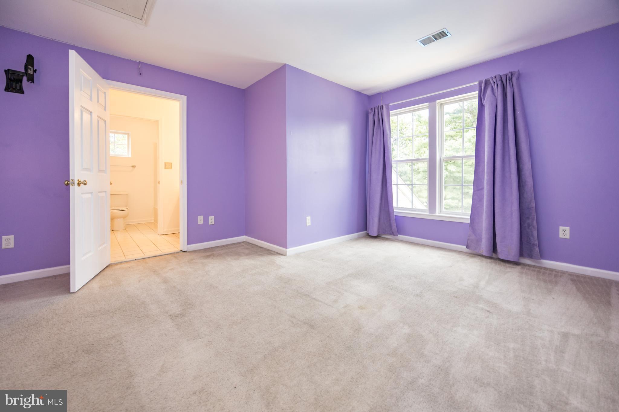 WAITING ROCK - Residential