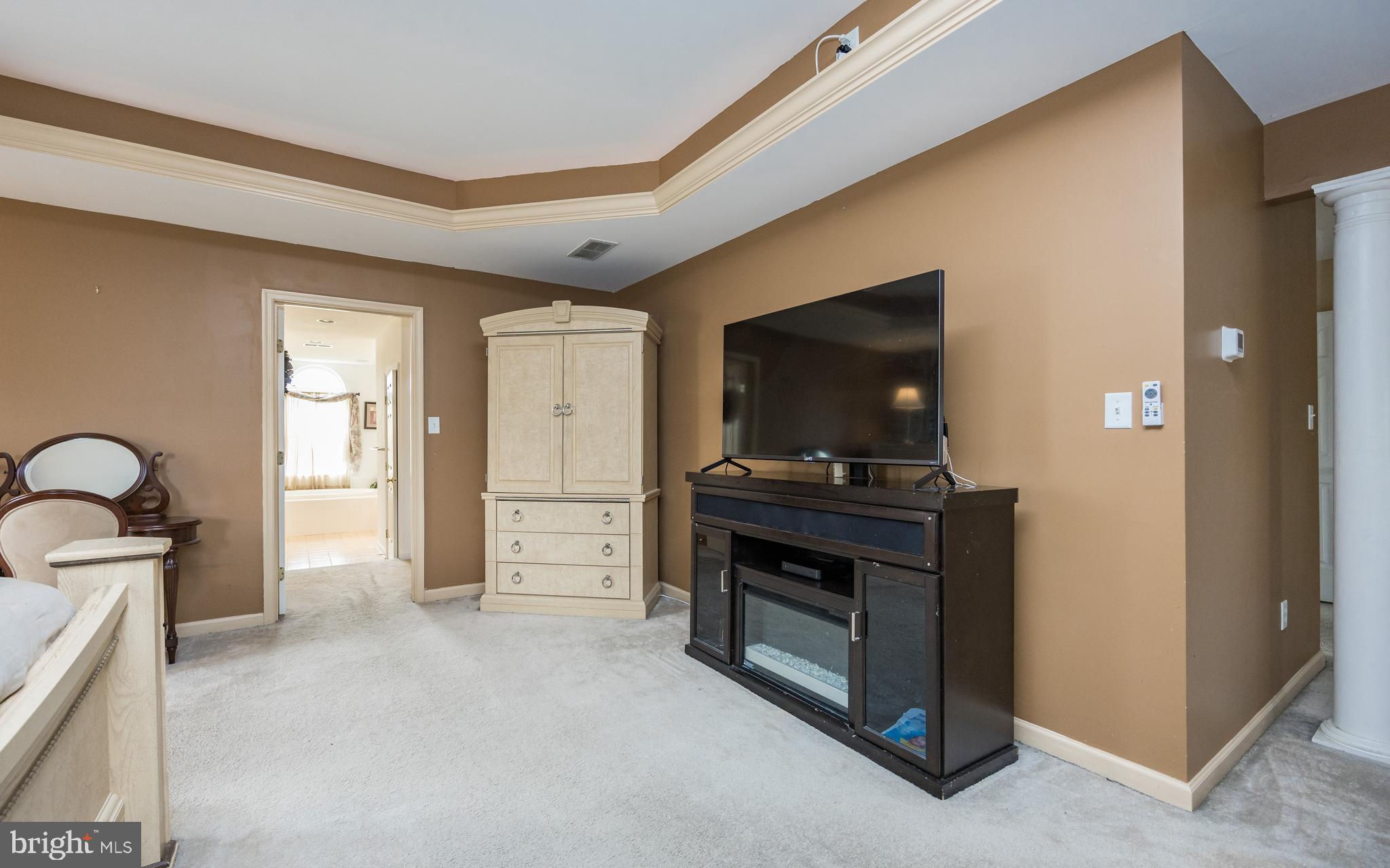 WAITING ROCK - Residential