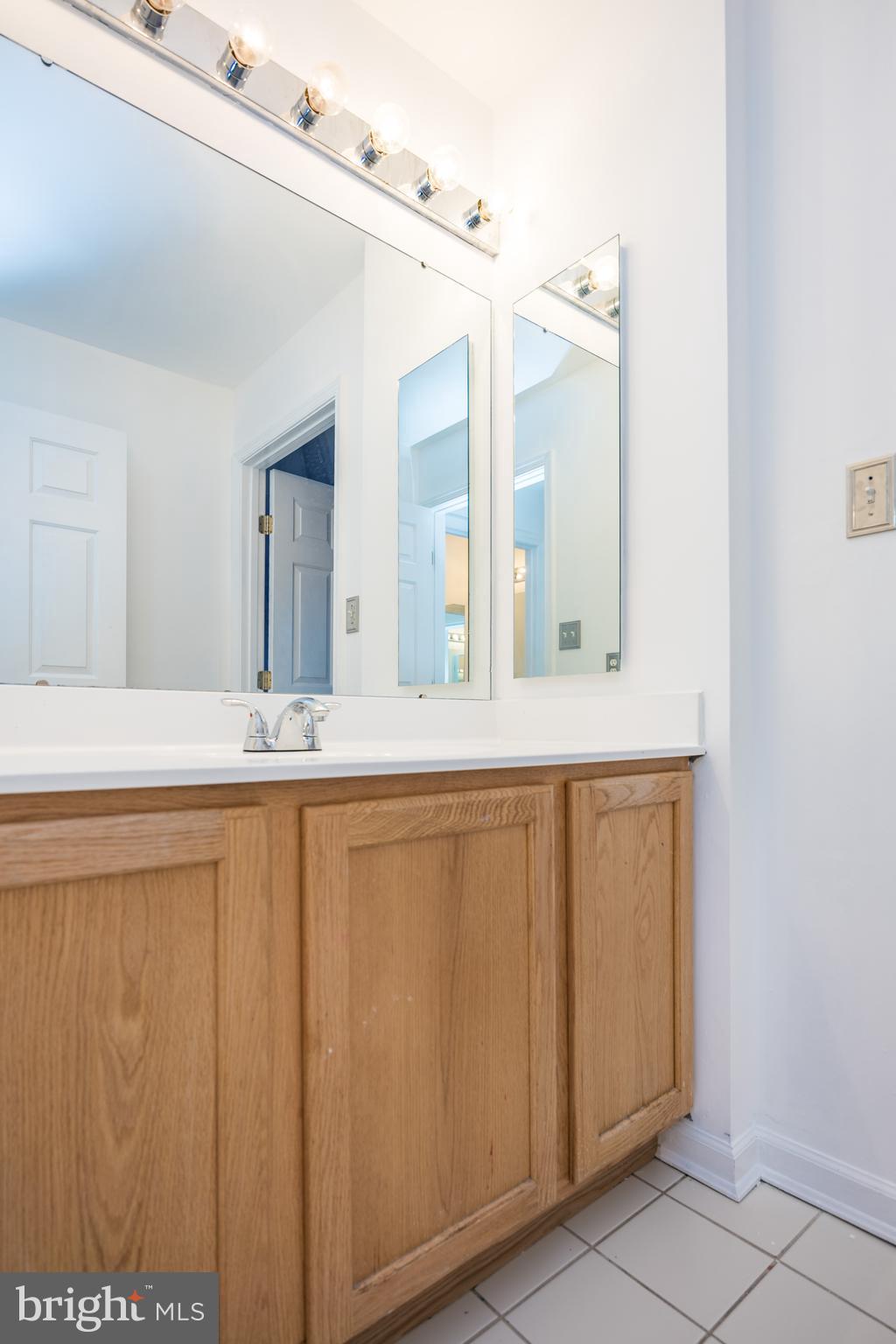 WAITING ROCK - Residential