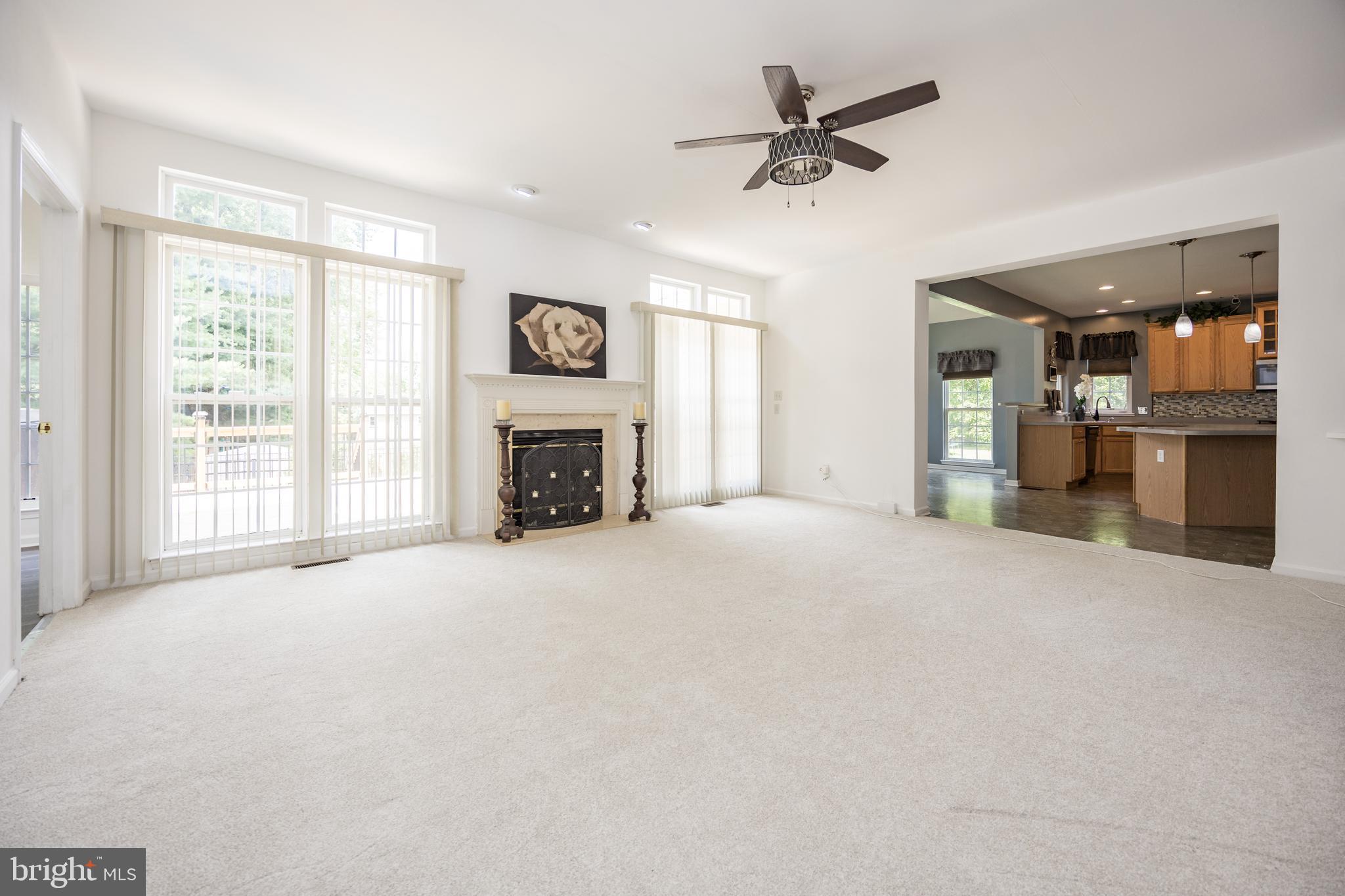 WAITING ROCK - Residential