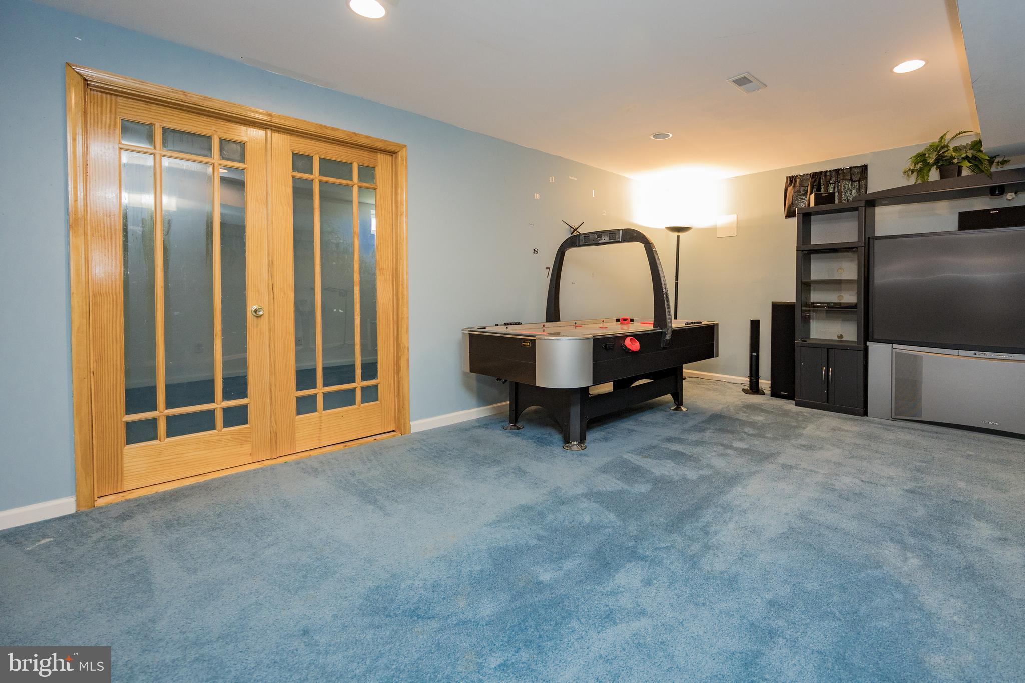 WAITING ROCK - Residential