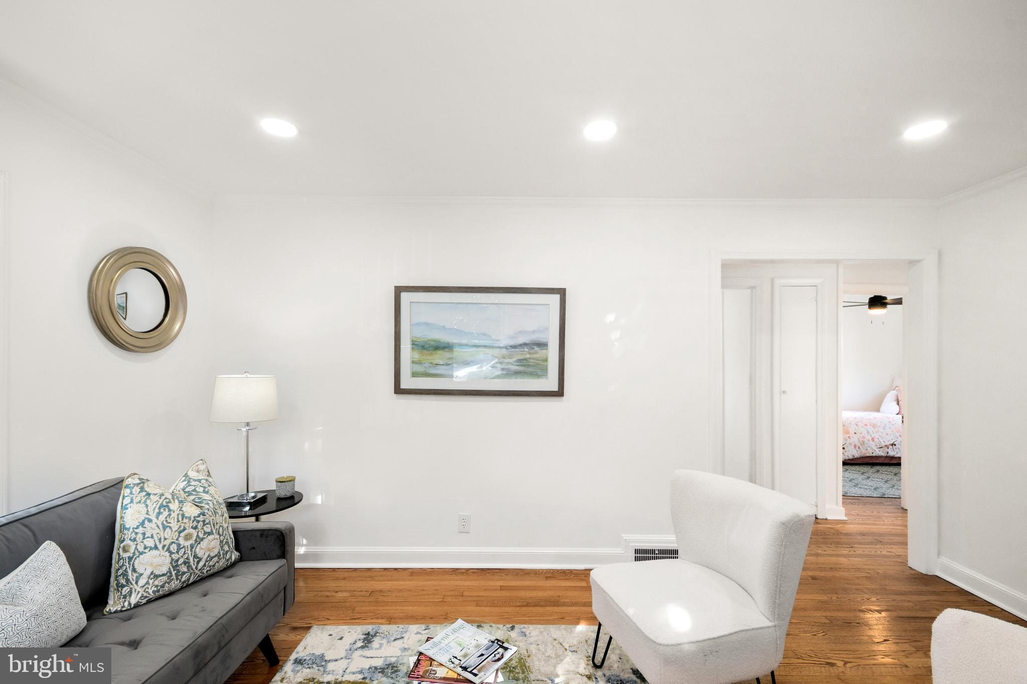 HAGERSTOWN - Residential