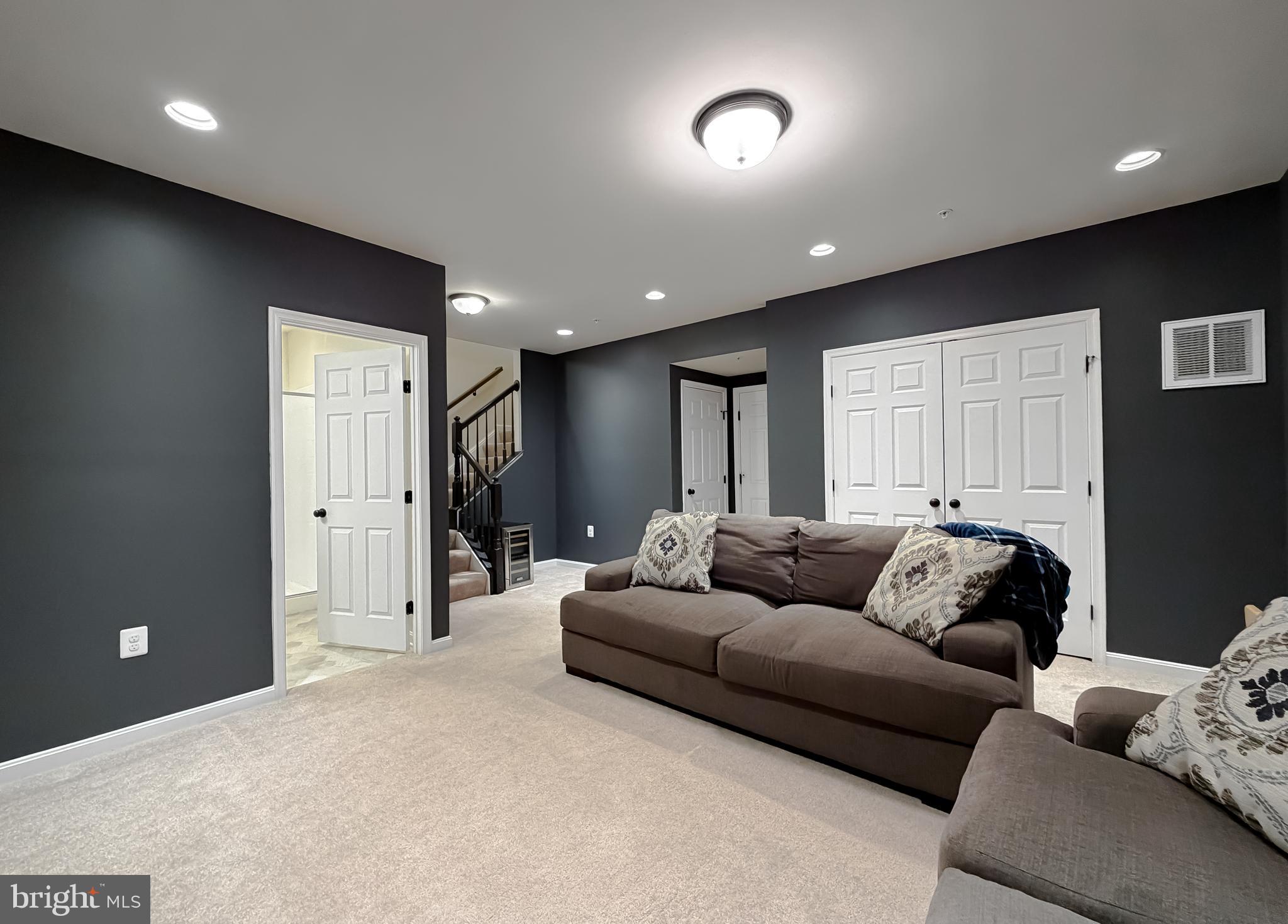 CLARK'S REST - Residential