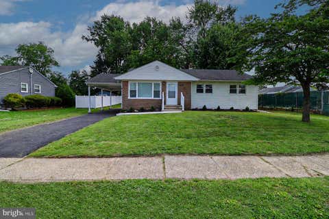 Homes For Sale - 402 Pennington Drive<br/> WESTAMPTON, NJ 08060