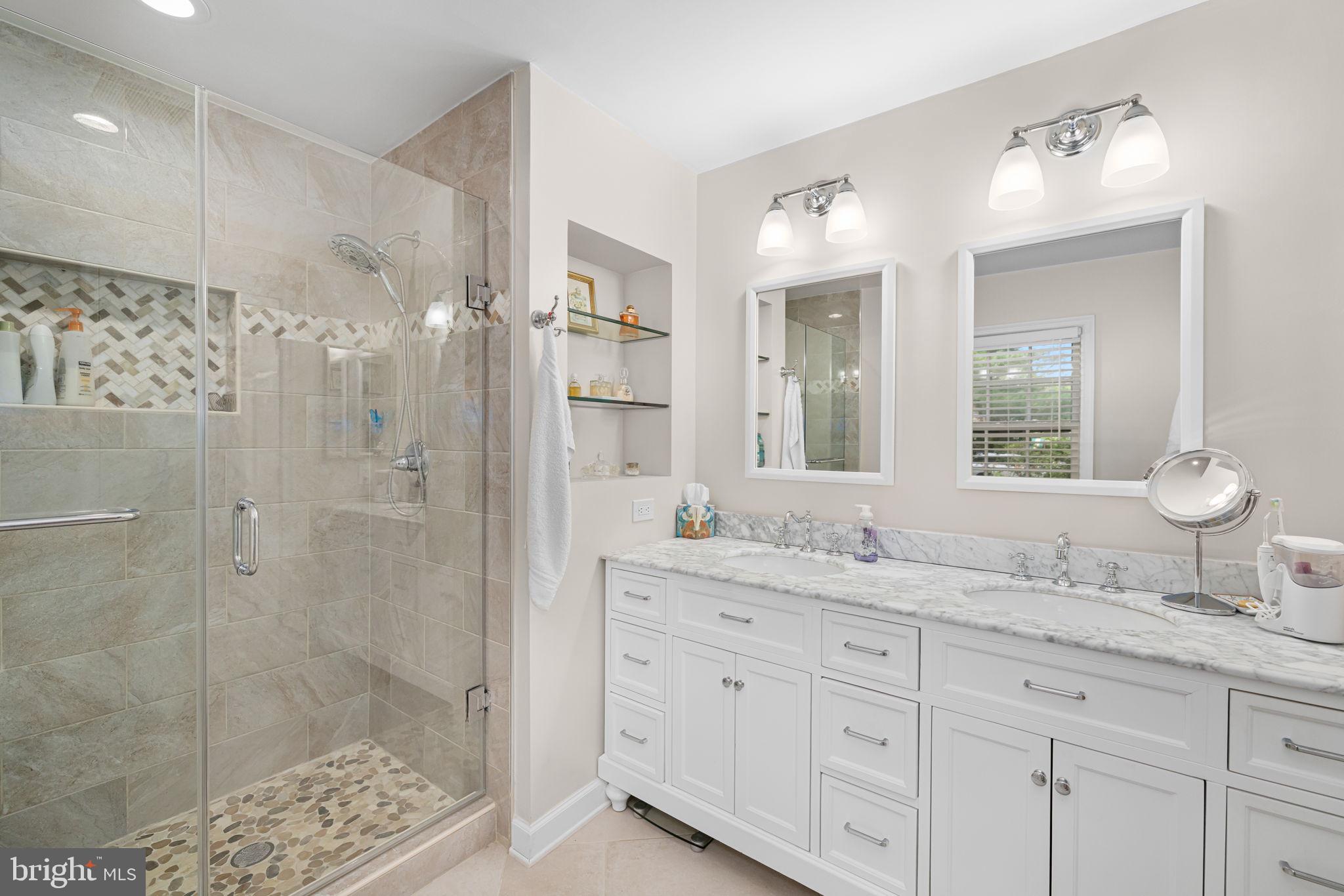 FALLSREACH - Residential