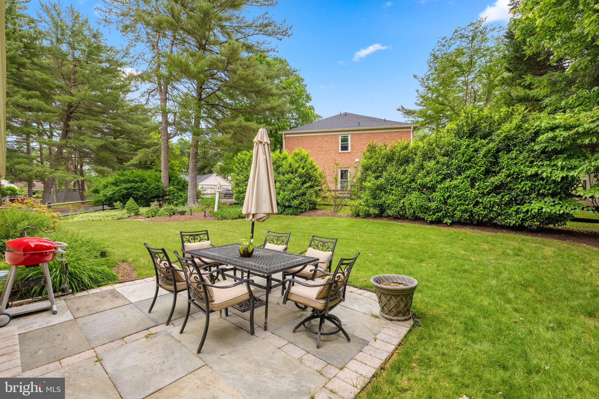 FALLSREACH - Residential