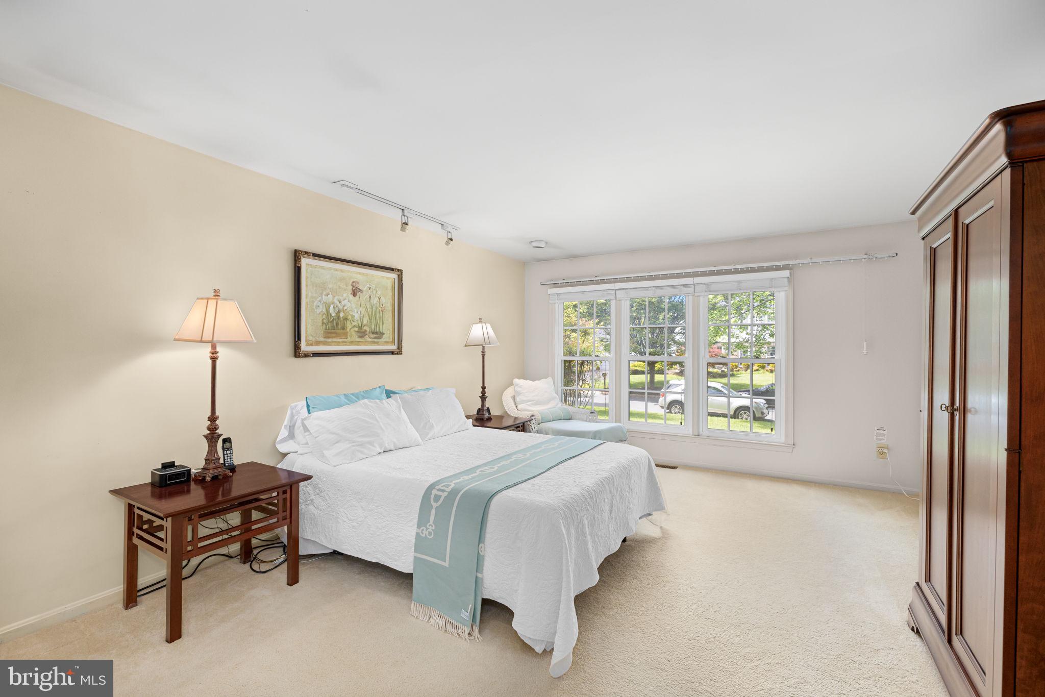 FALLSREACH - Residential