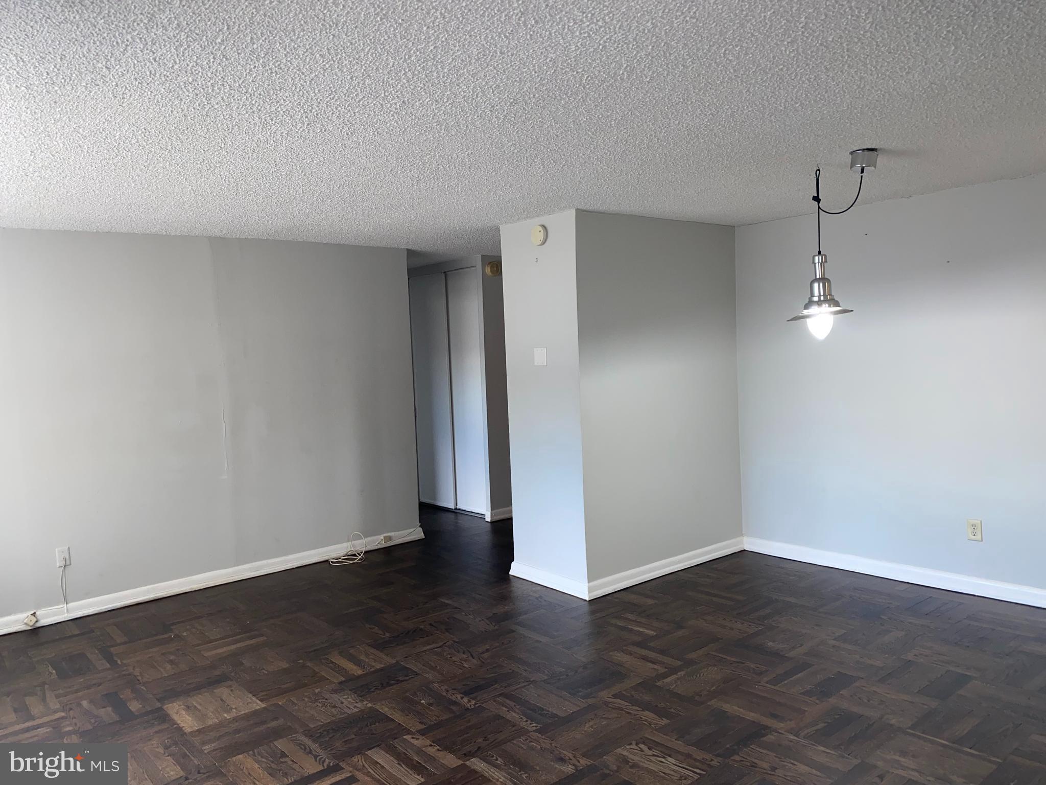 RADNOR HOUSE - Residential