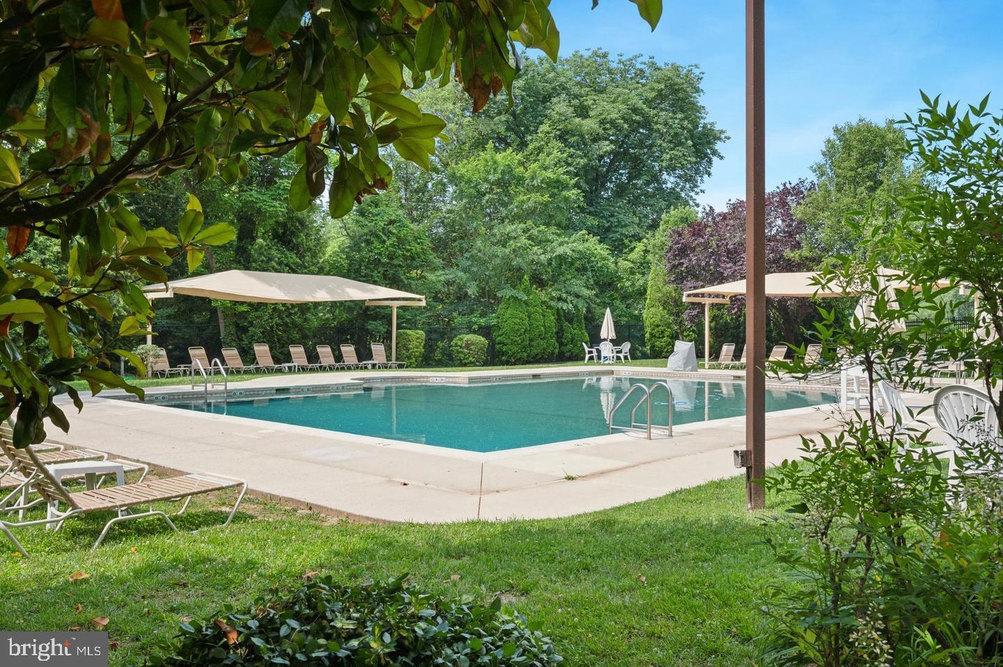 RADNOR HOUSE - Residential