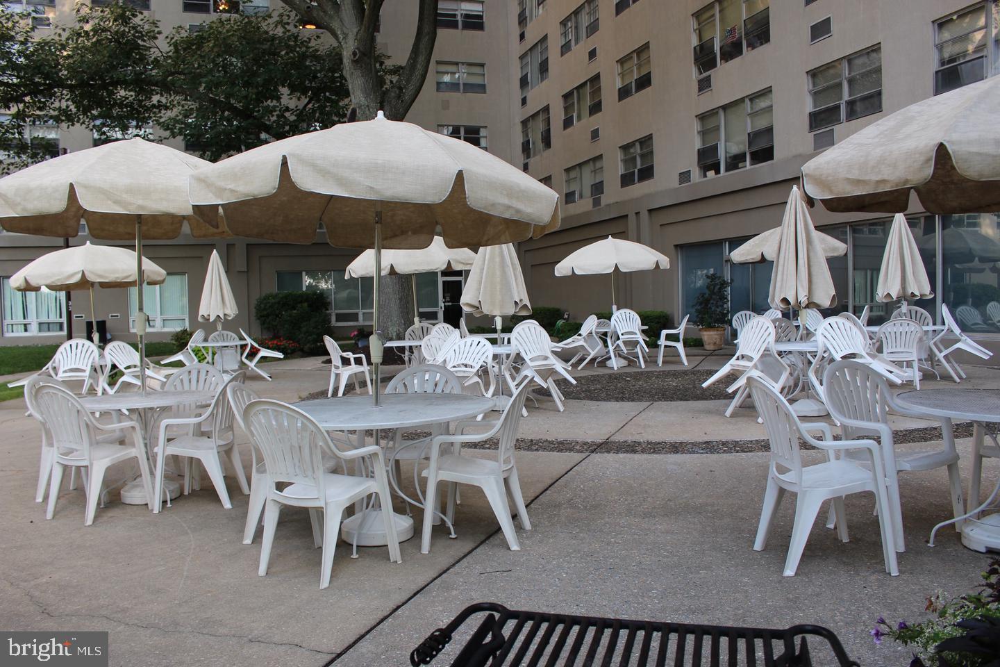 RADNOR HOUSE - Residential