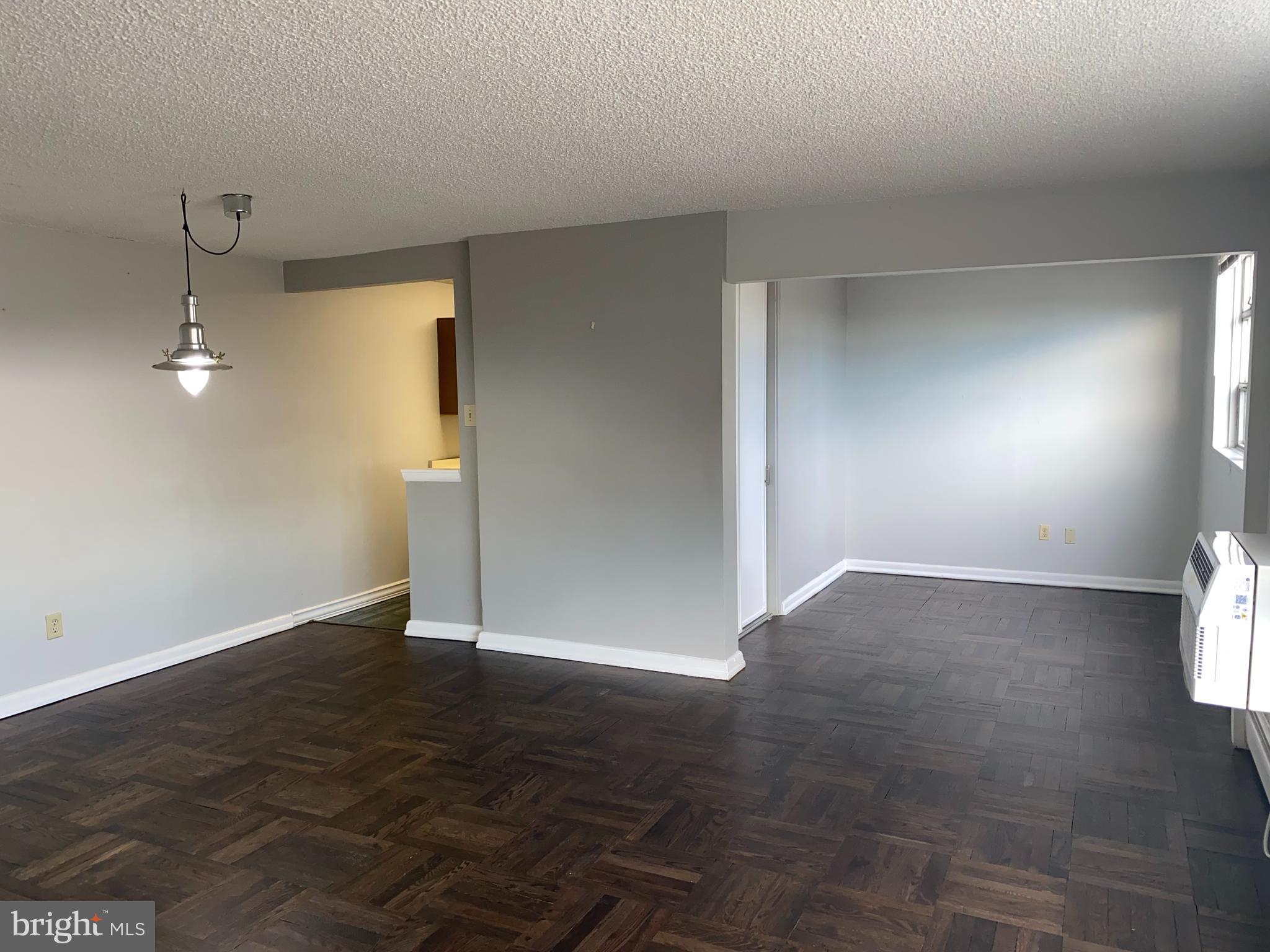 RADNOR HOUSE - Residential