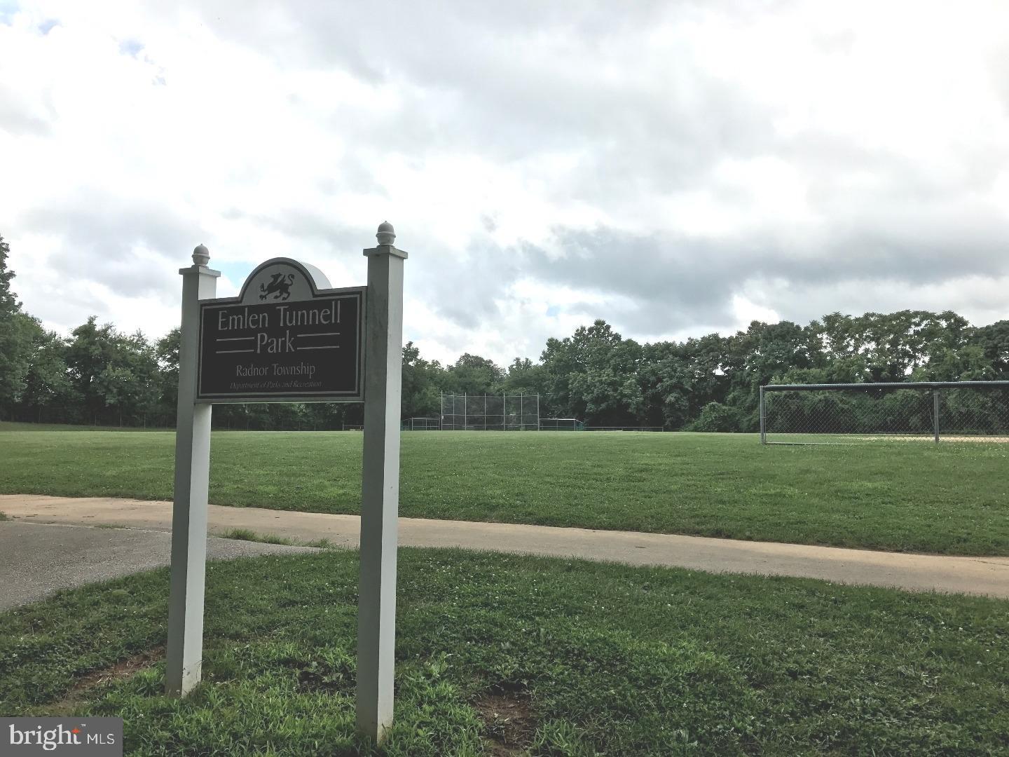 RADNOR HOUSE - Residential