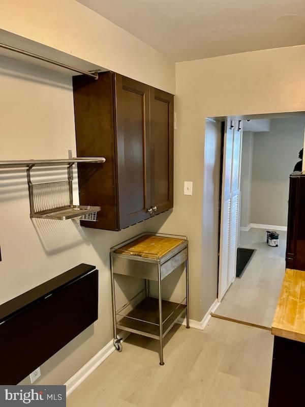 HOLLINS MARKET - Residential Lease