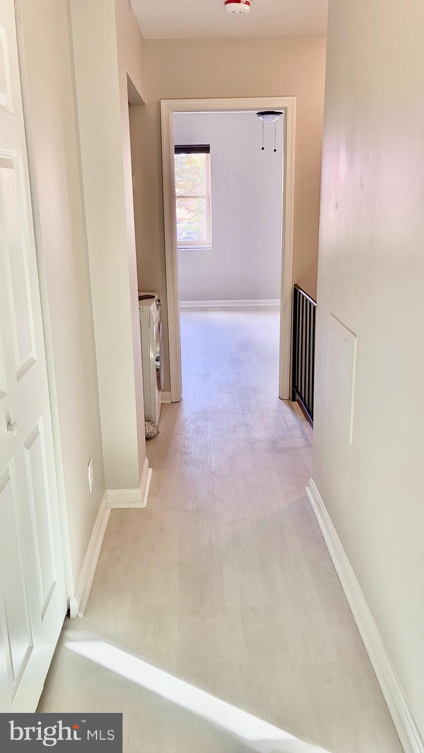 HOLLINS MARKET - Residential Lease