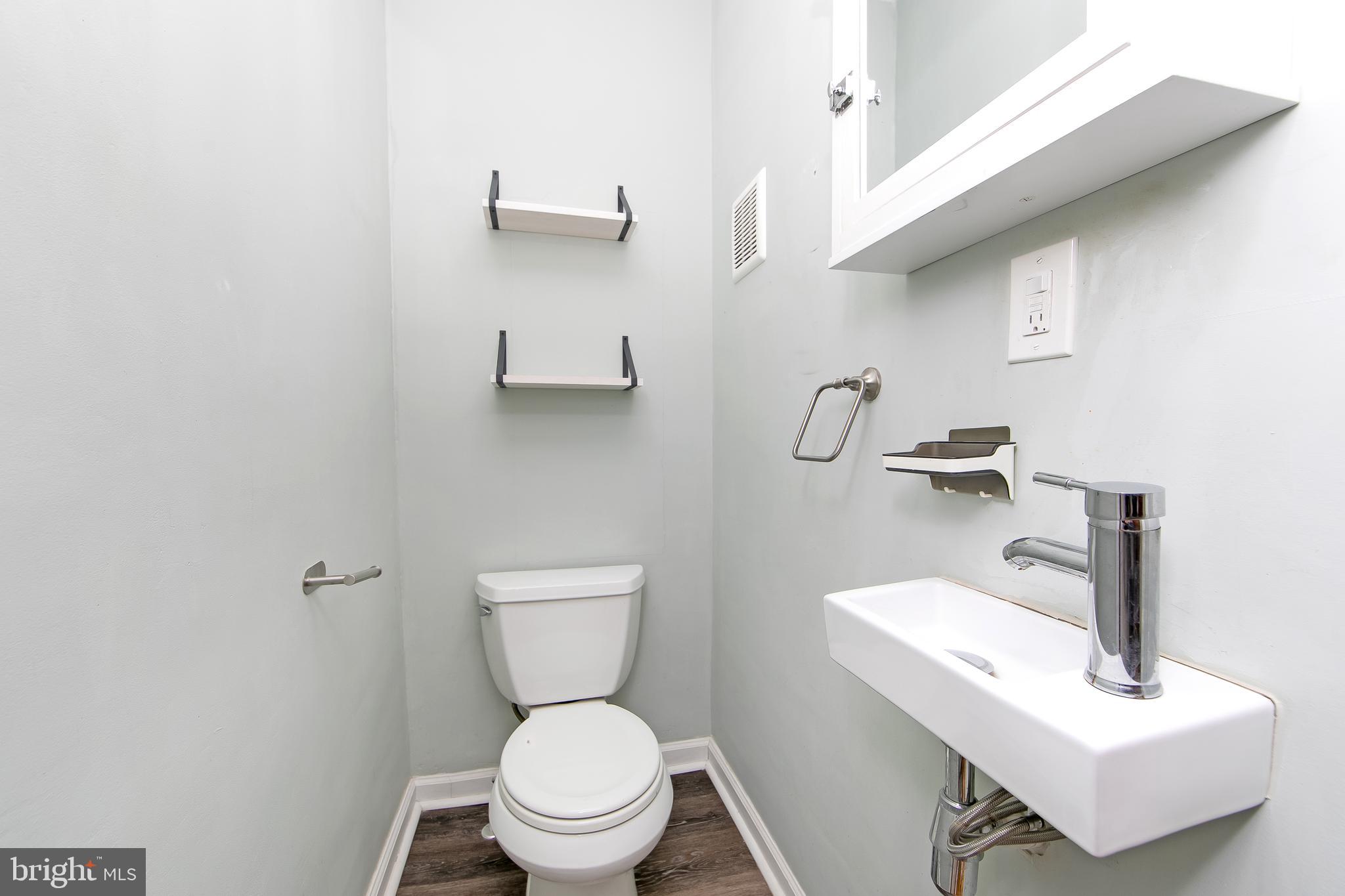 CHELTENHAM VIL - Residential