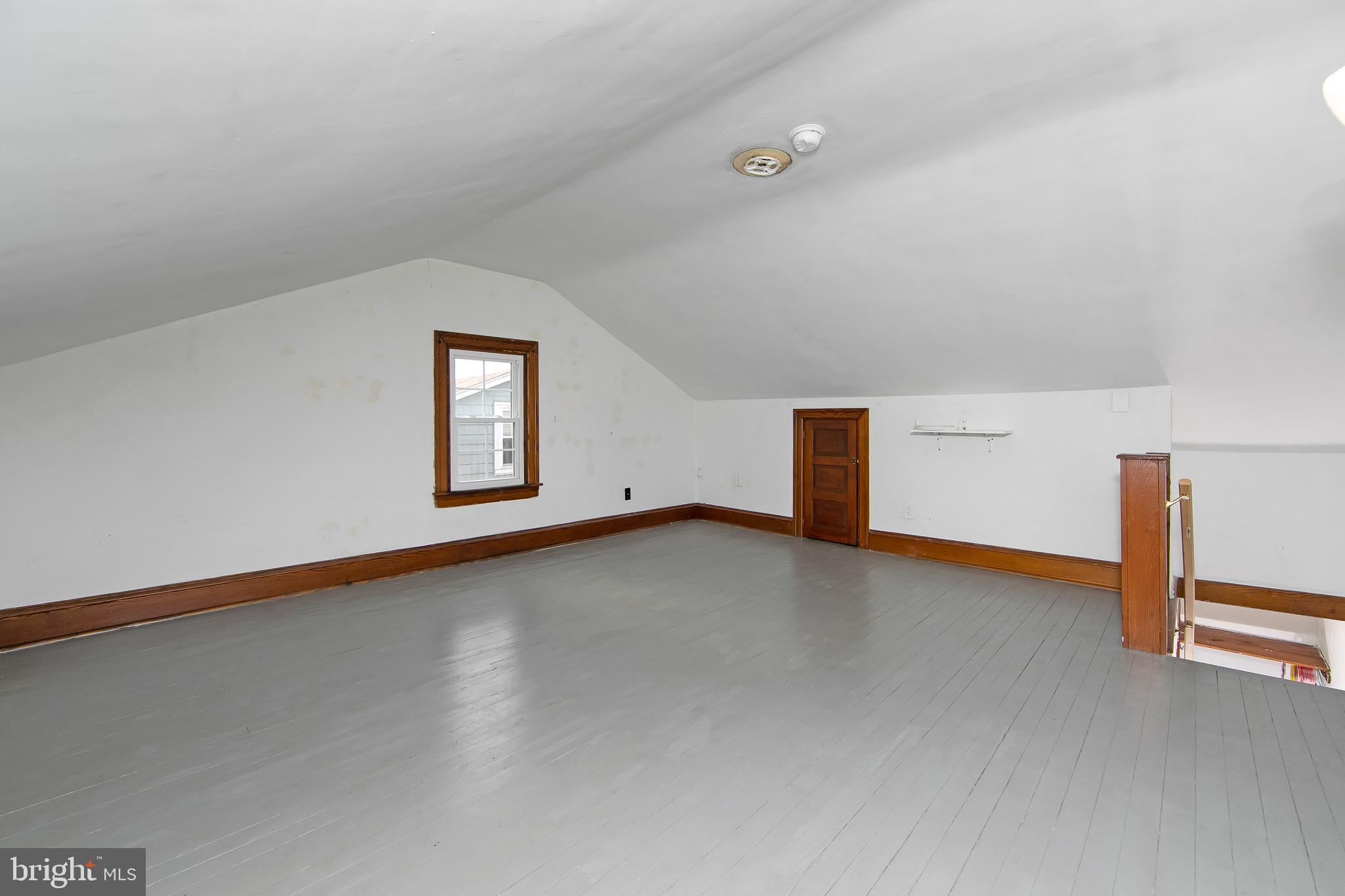 CHELTENHAM VIL - Residential