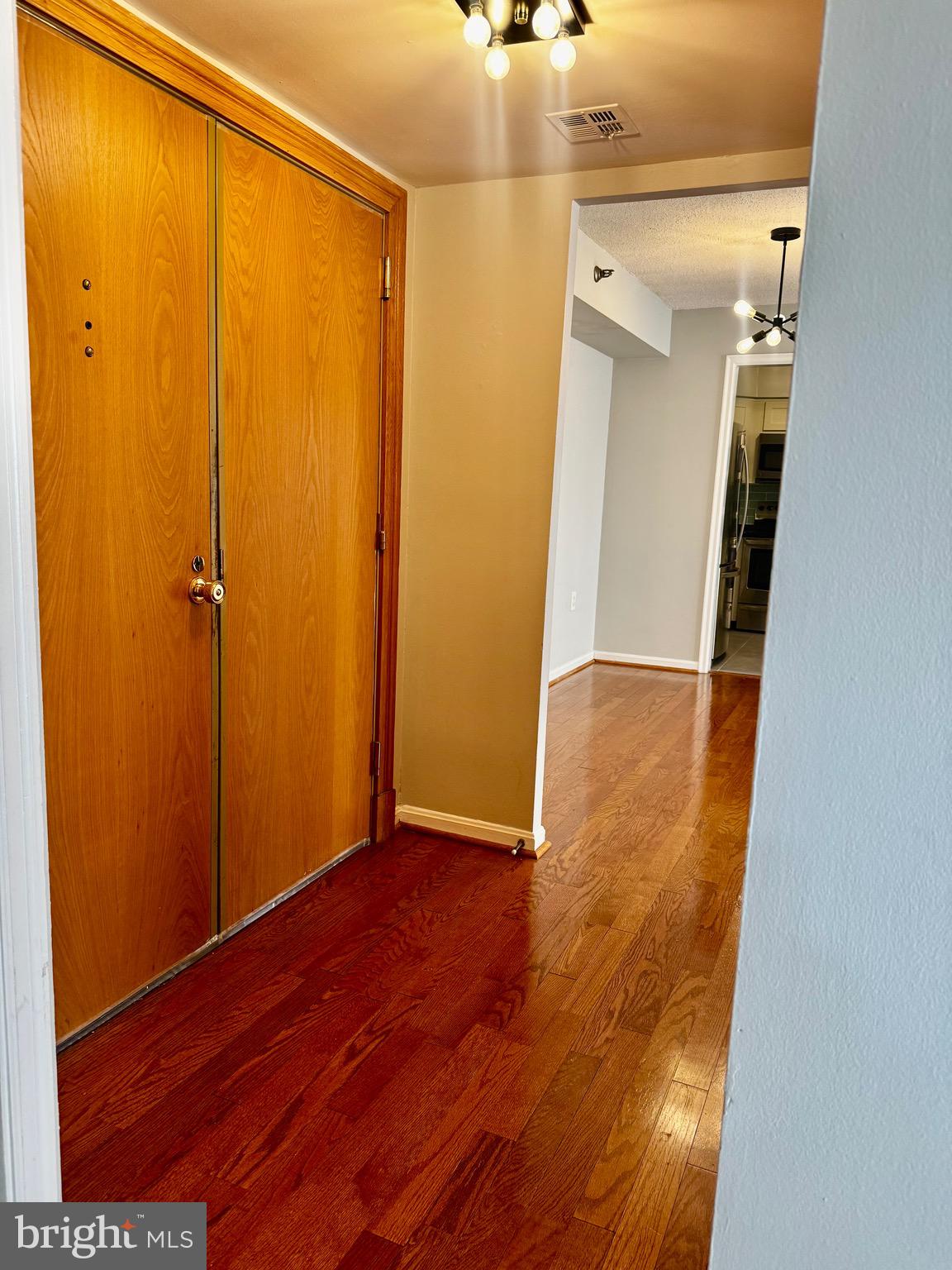 1301 N COURTHOUSE ROAD 805