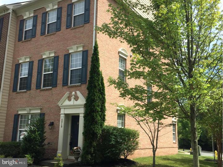 PRINCE WILLIAM COUNTY CENTER - Residential Lease