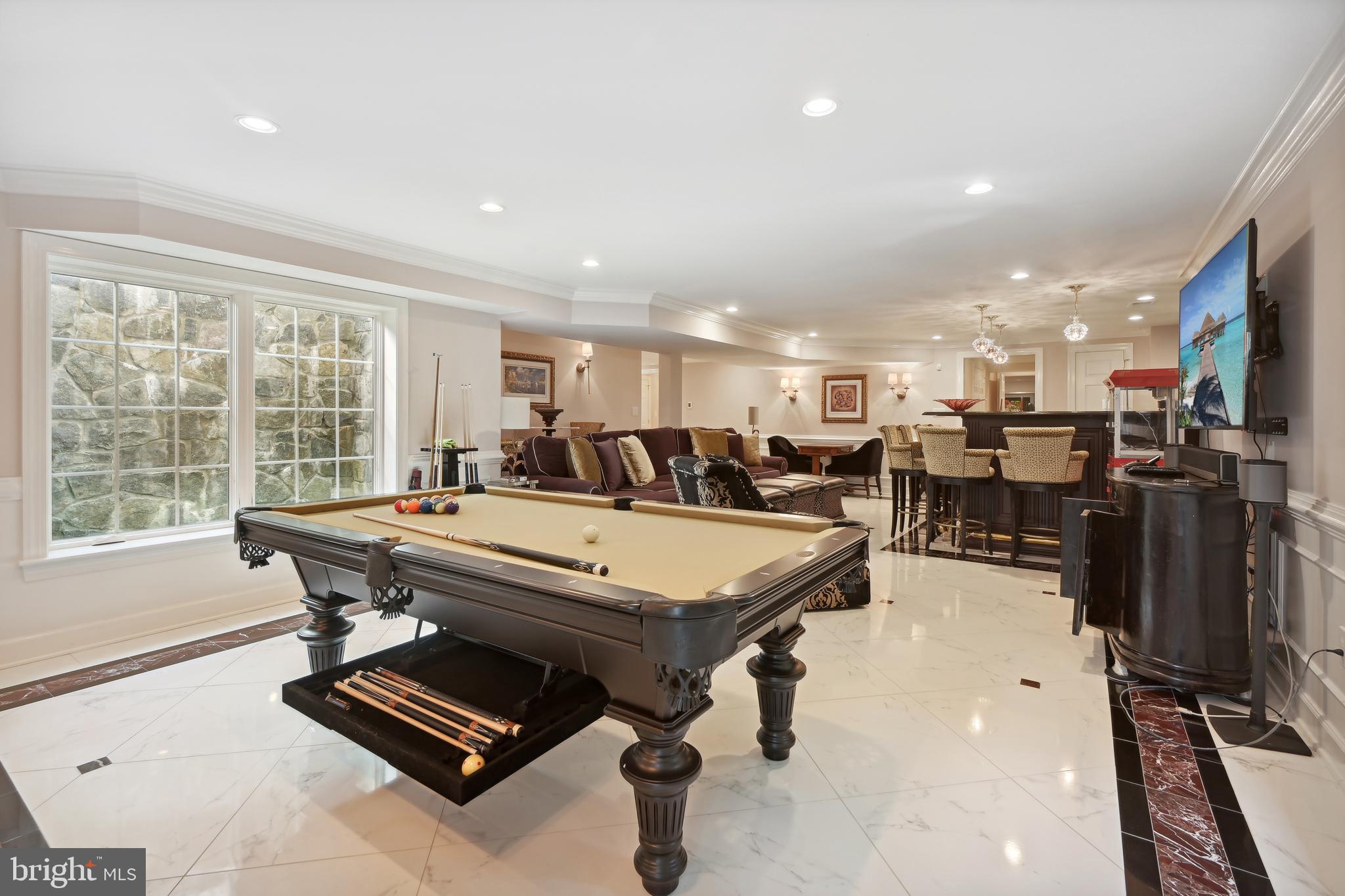 POTOMAC CHASE - Residential