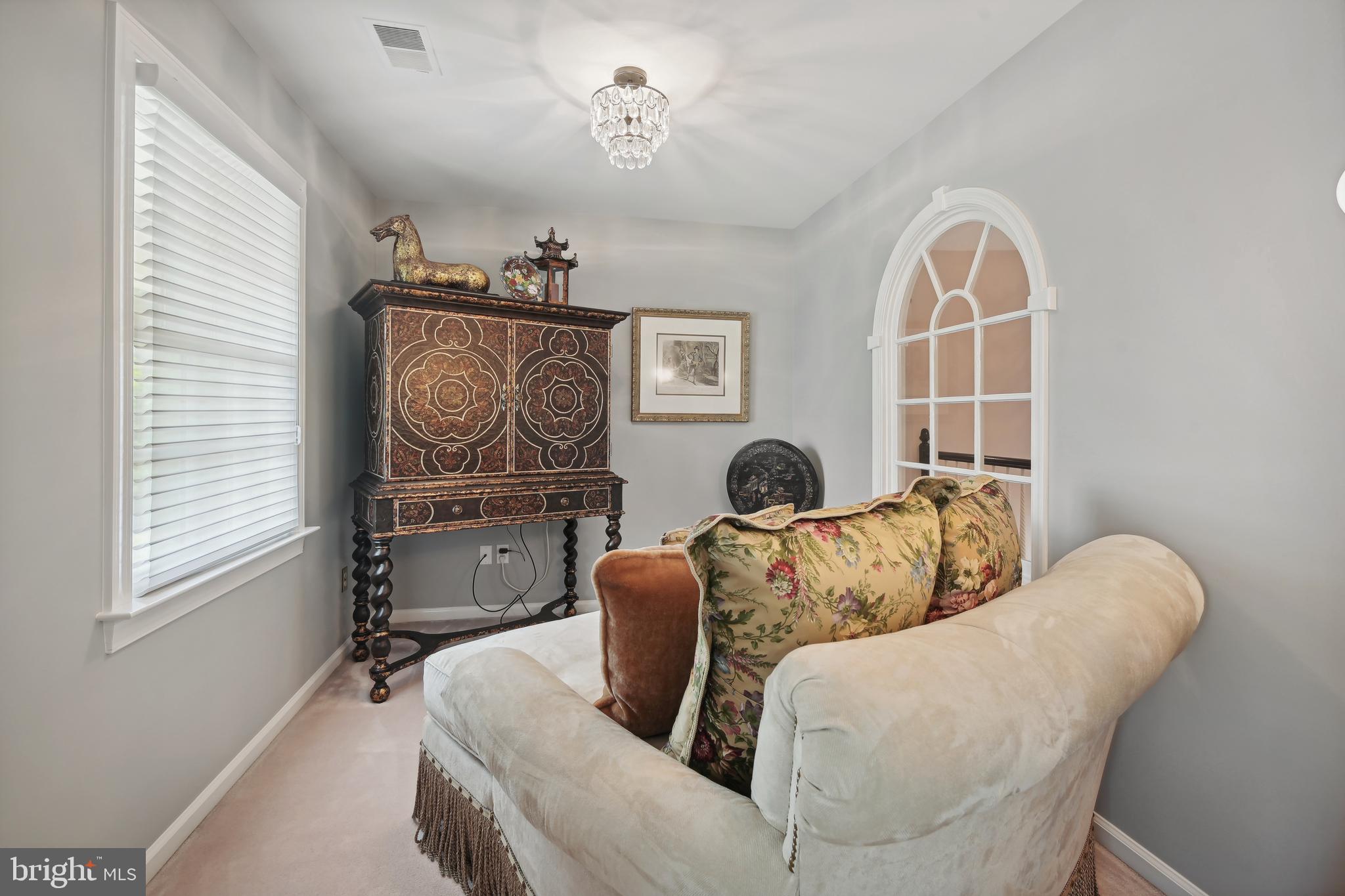 POTOMAC CHASE - Residential