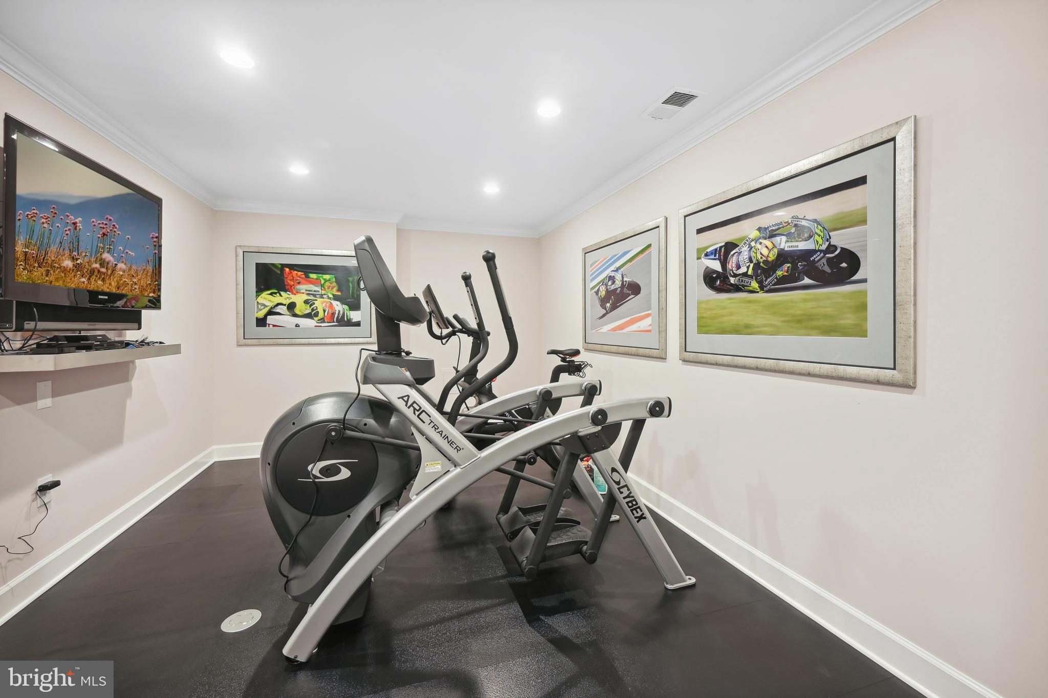 POTOMAC CHASE - Residential