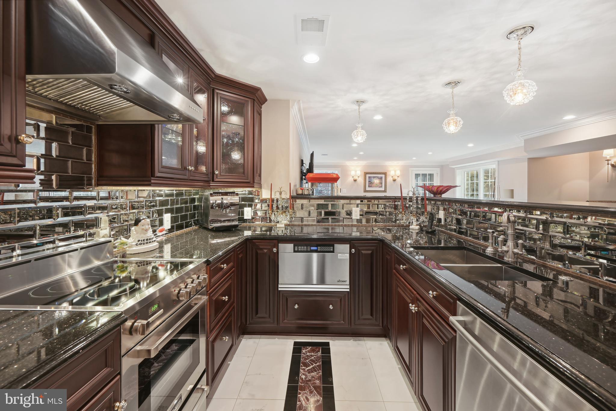 POTOMAC CHASE - Residential