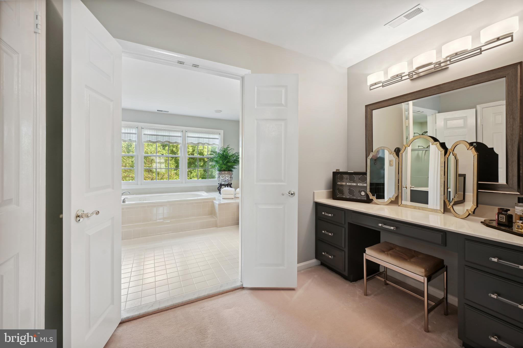 POTOMAC CHASE - Residential