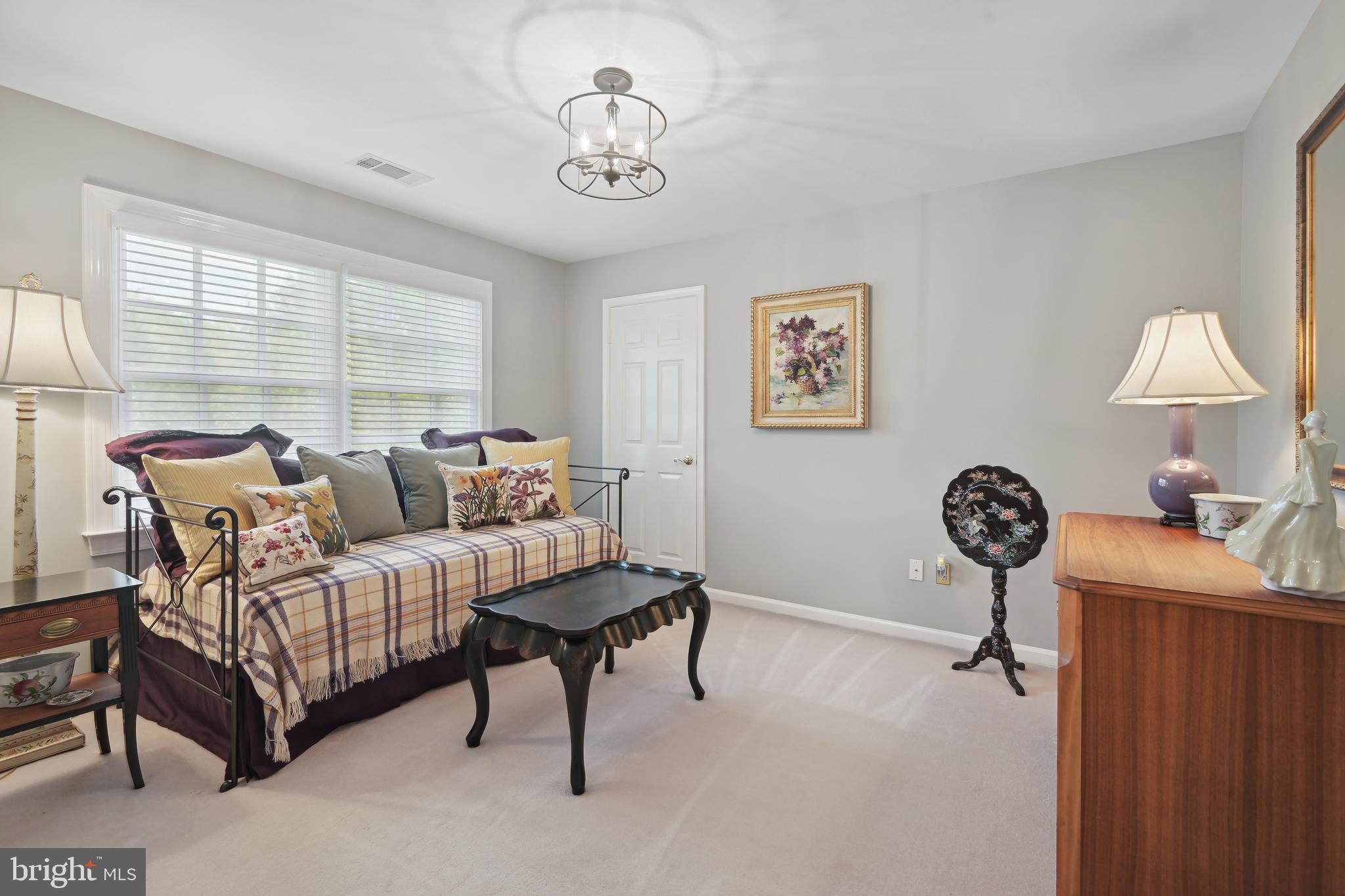 POTOMAC CHASE - Residential