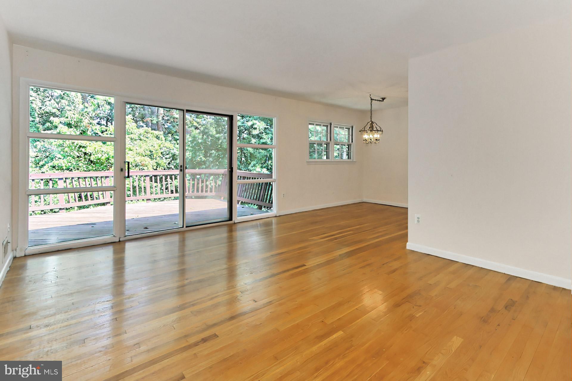 SLEEPY HOLLOW WOODS - Residential