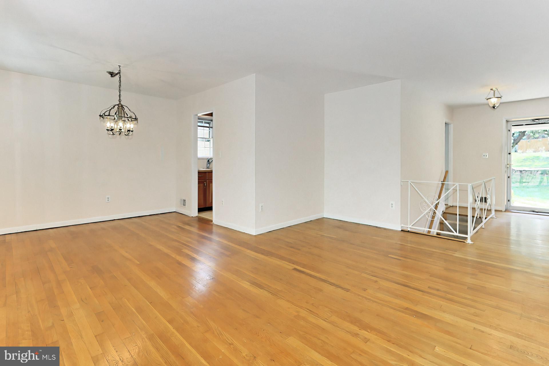 SLEEPY HOLLOW WOODS - Residential